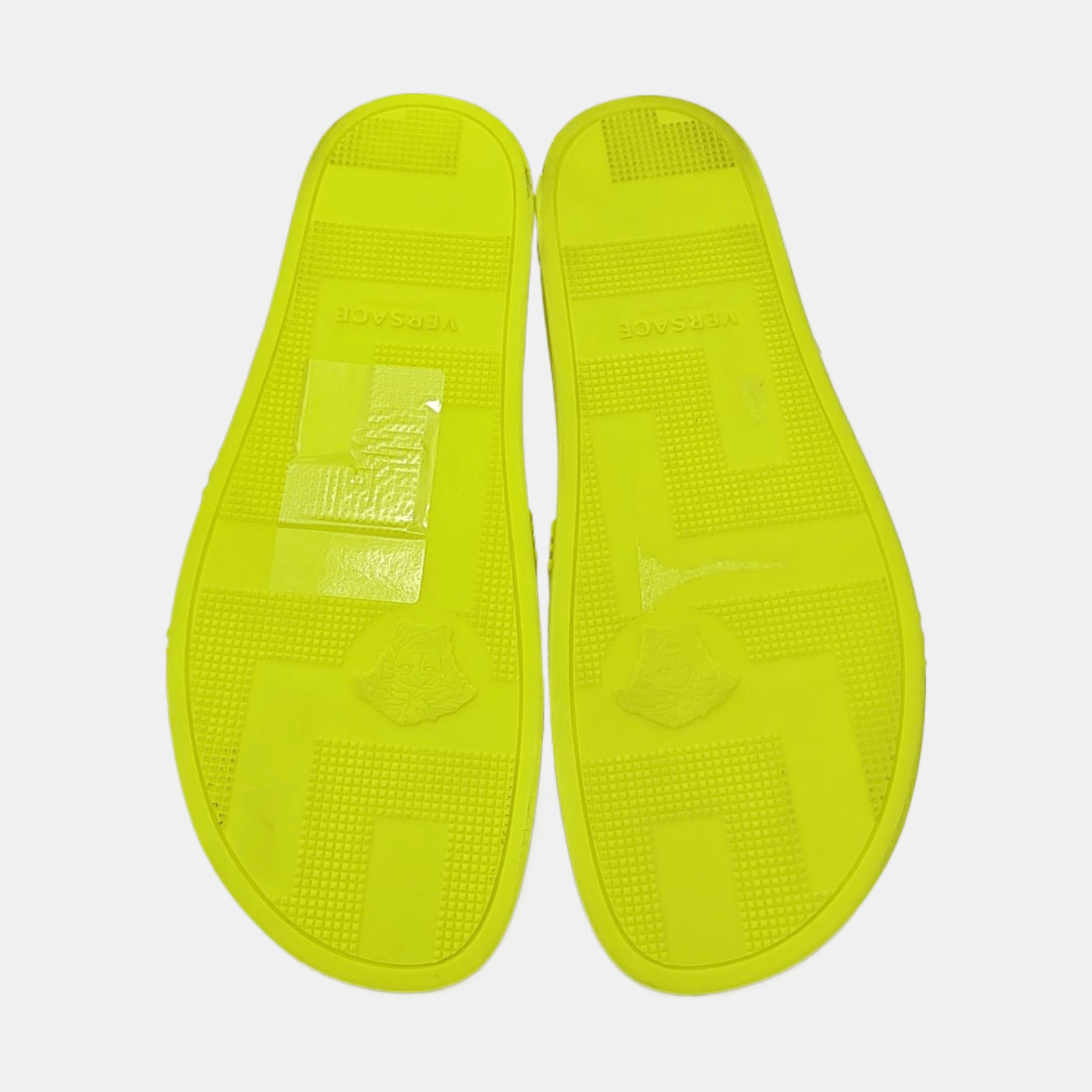 Versace Versace Medusa Head Rubber Slides Size 42 Size US 9 / EU 42 - 5 Thumbnail