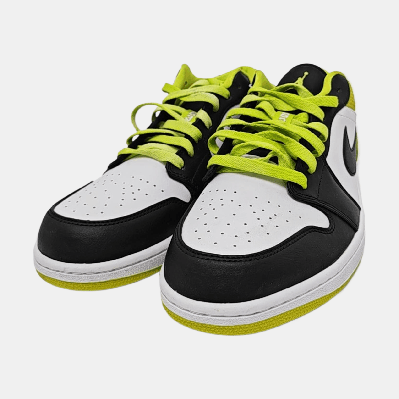 Jordan Brand Air Jordan White Volt Low Top Sneakers EU 47.5 Size US 13 / EU 46 - 2 Thumbnail