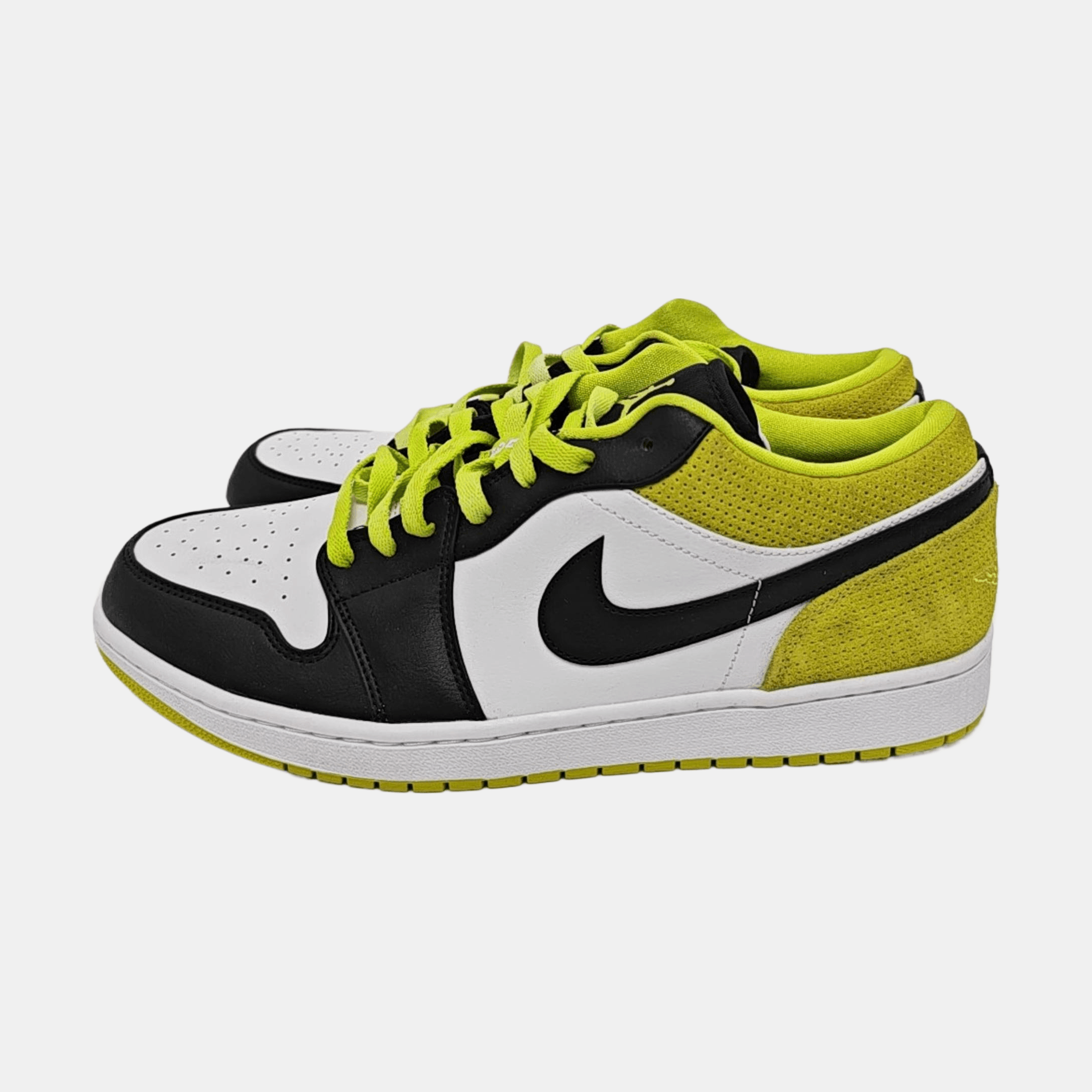 Jordan Brand Air Jordan White Volt Low Top Sneakers EU 47.5 Size US 13 / EU 46 - 6 Thumbnail