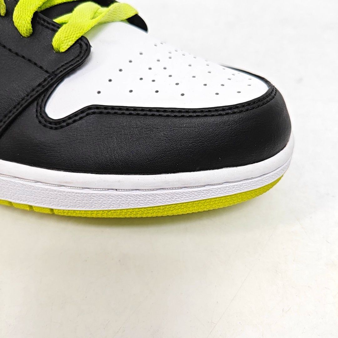 Jordan Brand Air Jordan White Volt Low Top Sneakers EU 47.5 Size US 13 / EU 46 - 7 Thumbnail