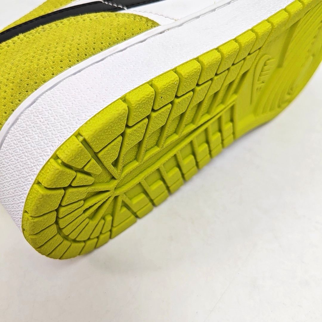 Jordan Brand Air Jordan White Volt Low Top Sneakers EU 47.5 Size US 13 / EU 46 - 9 Thumbnail