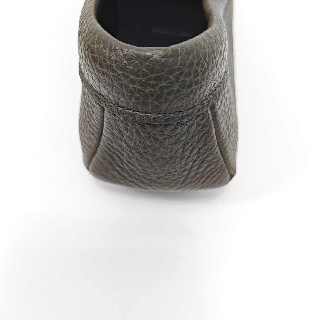 Prada Prada Grained Leather Triangle Logo Drivers 8 Size US 8 / EU 41 - 10 Thumbnail