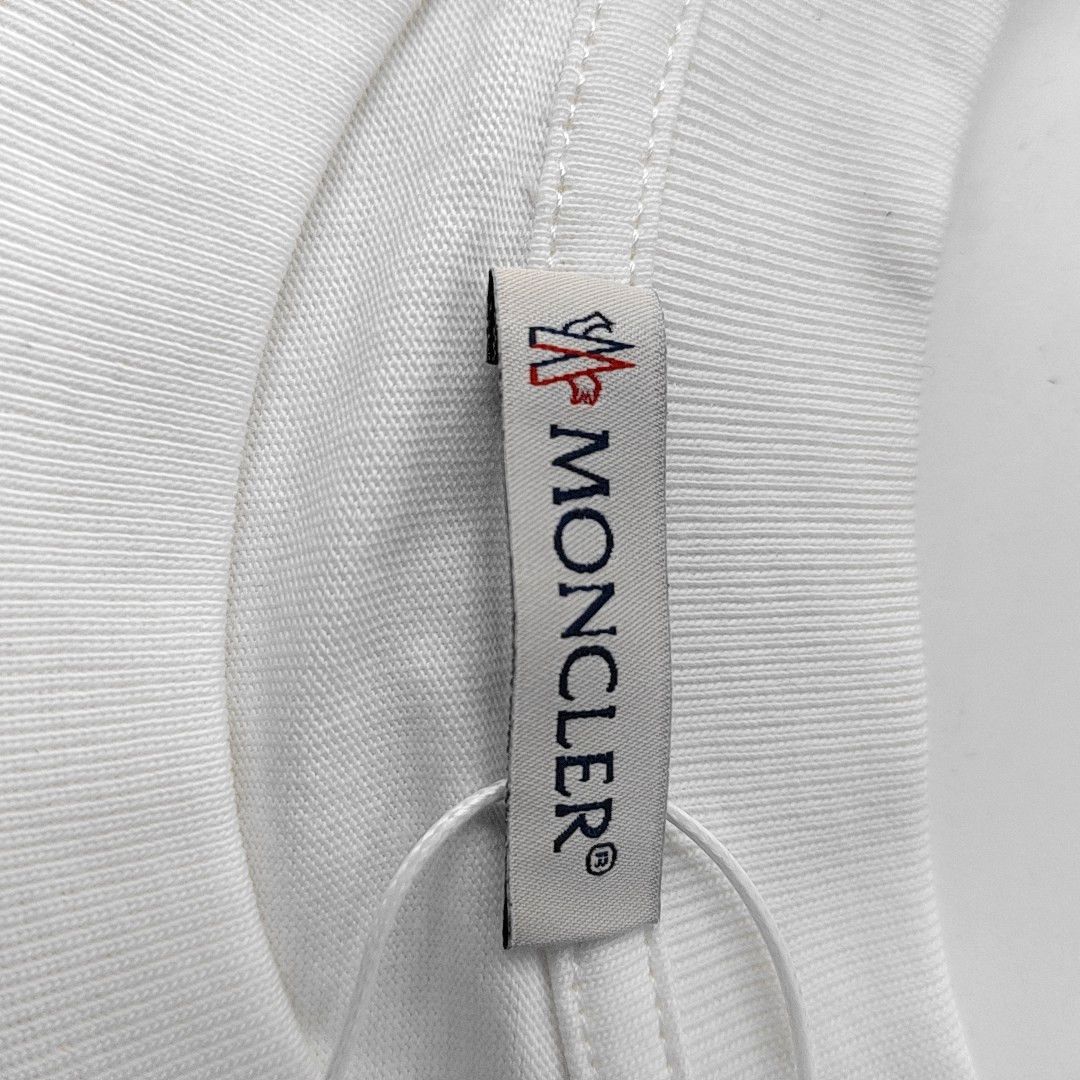 Moncler Moncler Logo Print T-Shirt Size M Size US M / EU 48-50 / 2 - 5 Thumbnail