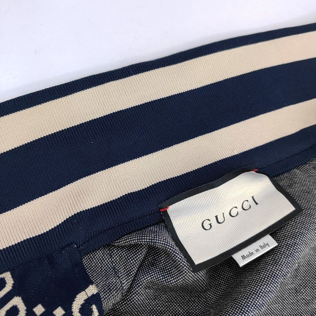 Gucci Gucci GG Monogram Zip Up Jacket Size XS Size US XS / EU 42 / 0 - 6 Thumbnail