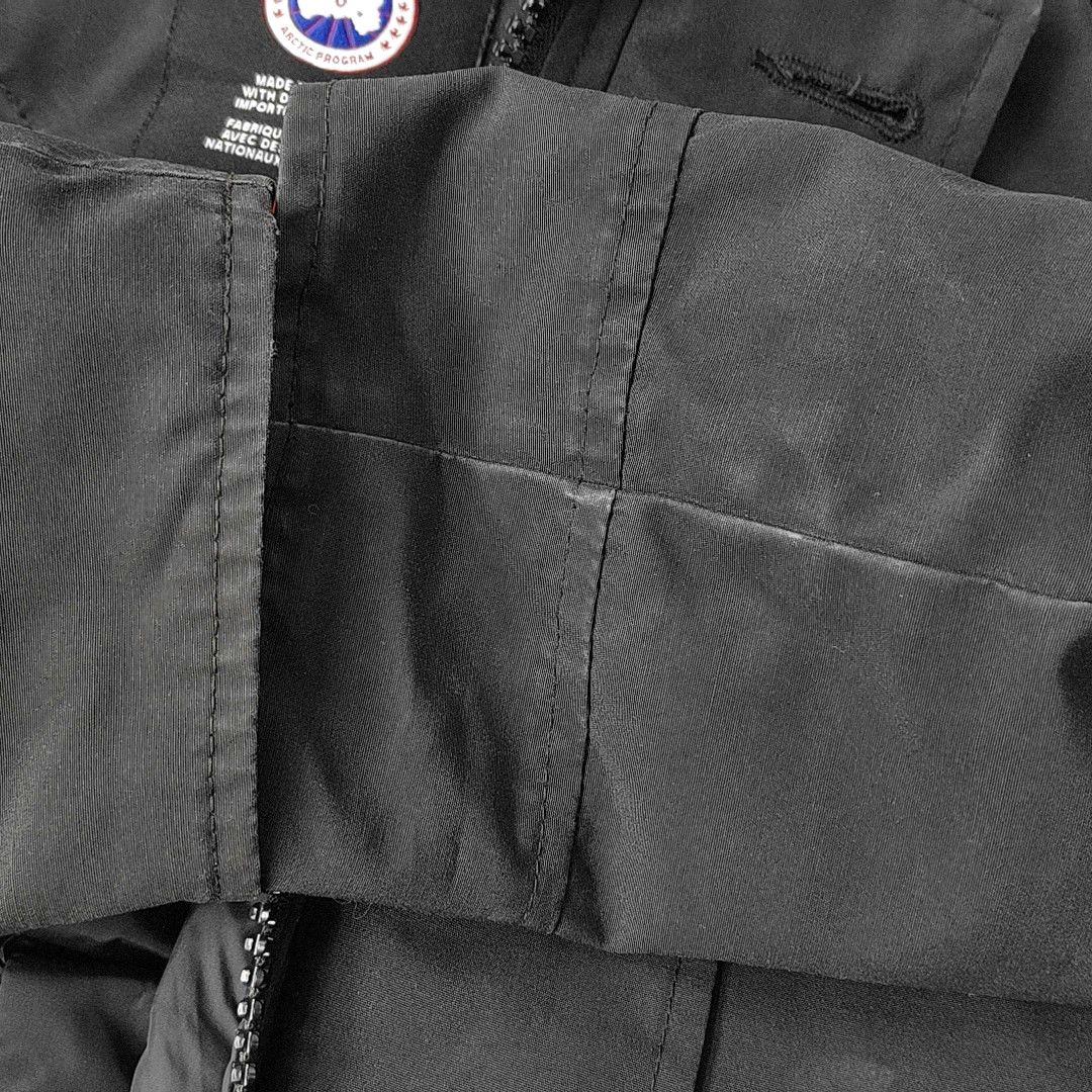 Canada Goose Canada Goose Black Down Parka Size S Size US S / EU 44-46 / 1 - 12 Thumbnail
