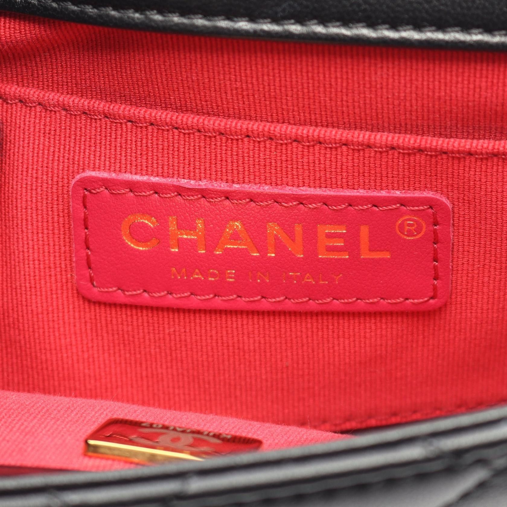 Chanel Chanel Chanel Matelasse Lambskin Shoulder Bag Leather Shoulder Bag AS2496 DUTY FREE for USA Size ONE SIZE - 4 Thumbnail