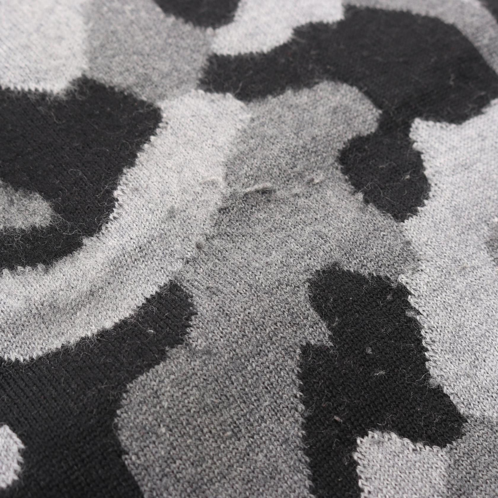 Louis Vuitton Louis Vuitton Louis Vuitton Echarpe Military Wool Scarf Textile Scarf DUTY FREE for USA Size ONE SIZE - 5 Thumbnail