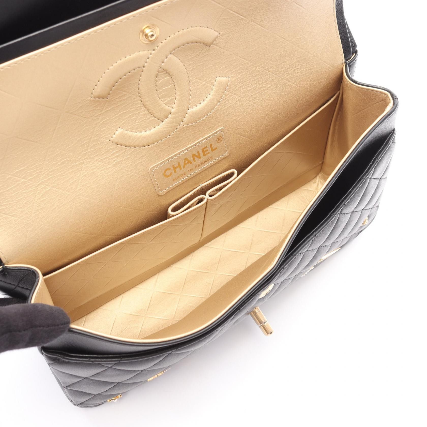Chanel Chanel Chanel Matelasse Lambskin Shoulder Bag Leather Shoulder Bag A01112 DUTY FREE for USA Size ONE SIZE - 3 Thumbnail