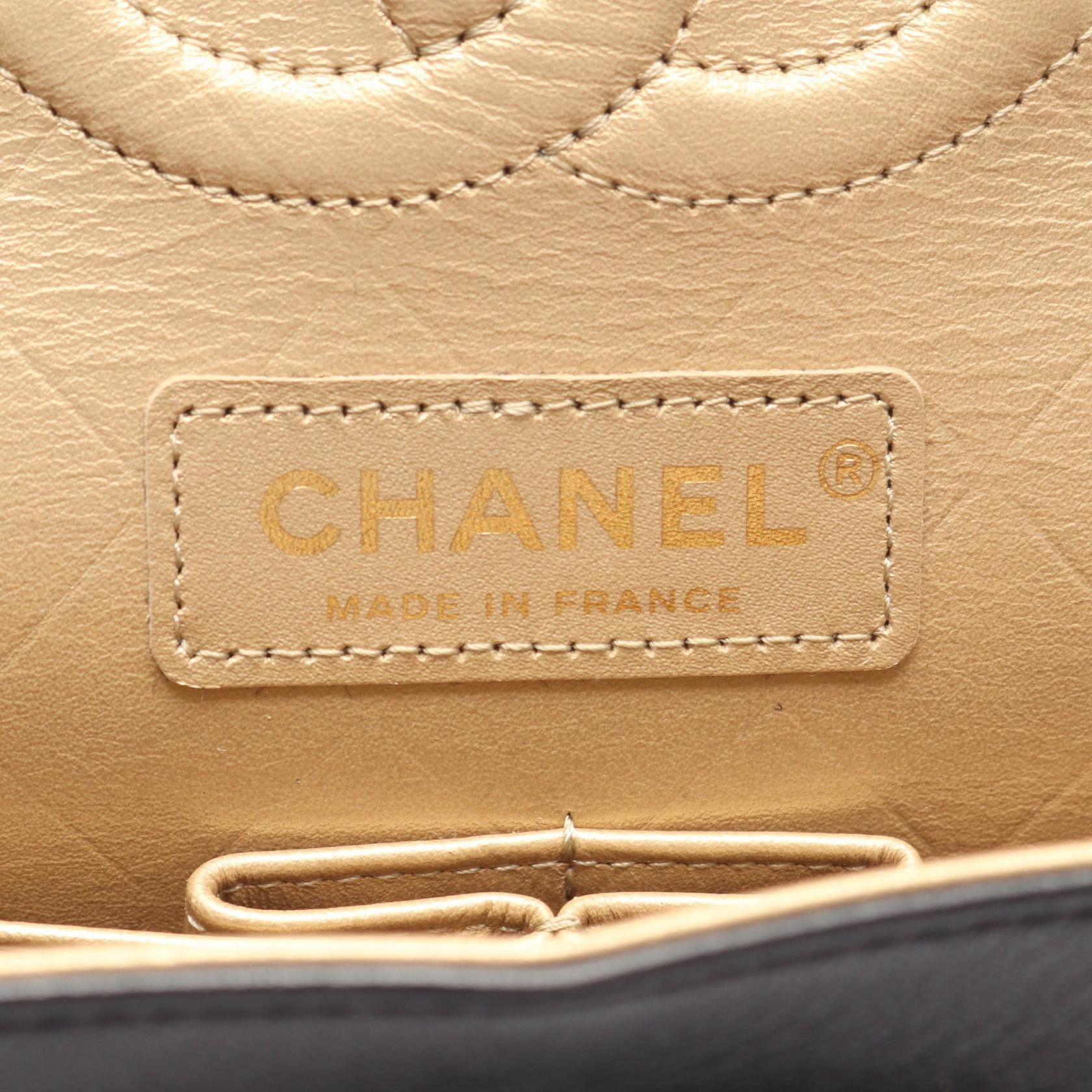 Chanel Chanel Chanel Matelasse Lambskin Shoulder Bag Leather Shoulder Bag A01112 DUTY FREE for USA Size ONE SIZE - 4 Thumbnail