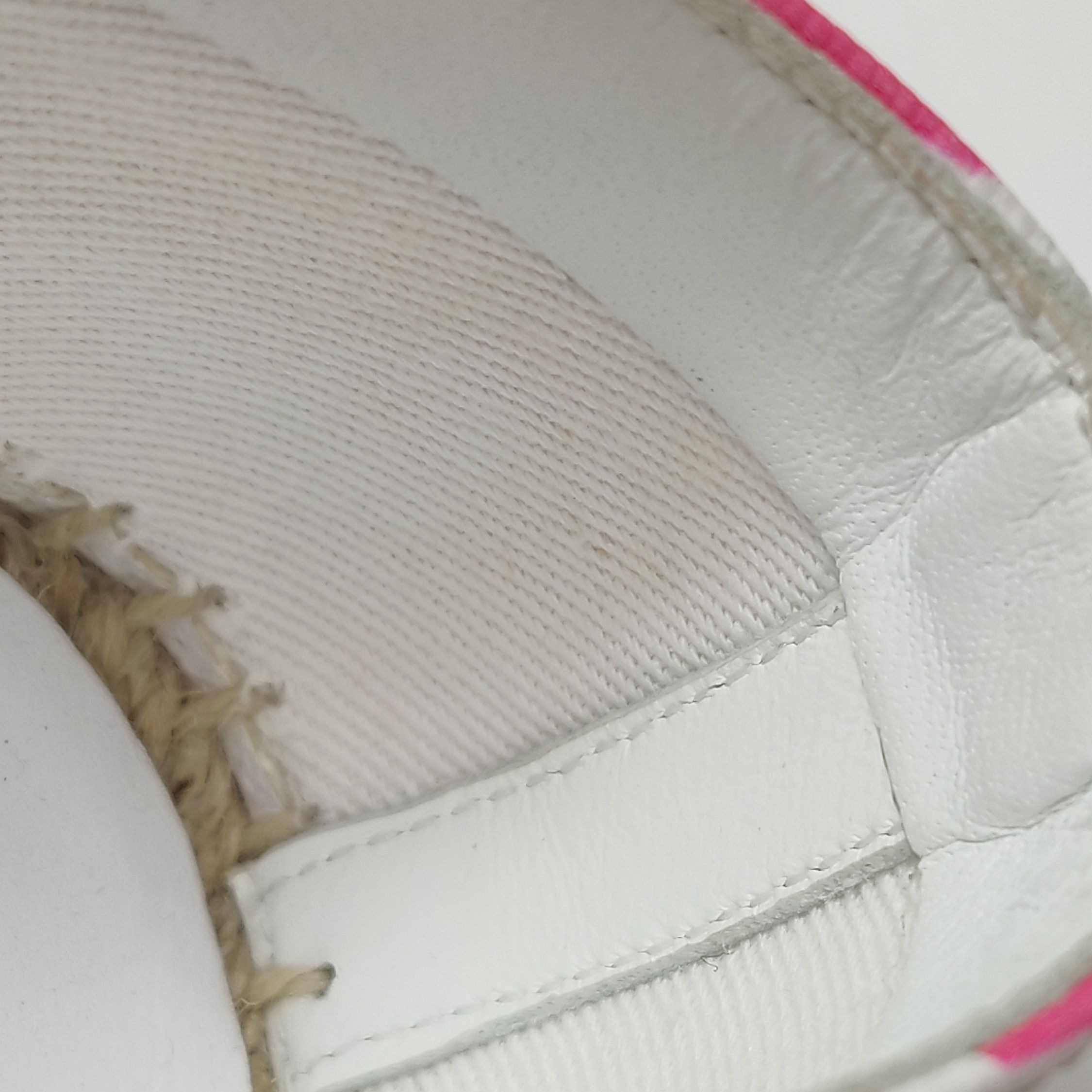 Burberry Burberry Women 6 Lowtop Sneakers Size US 6 / IT 36 - 9 Thumbnail
