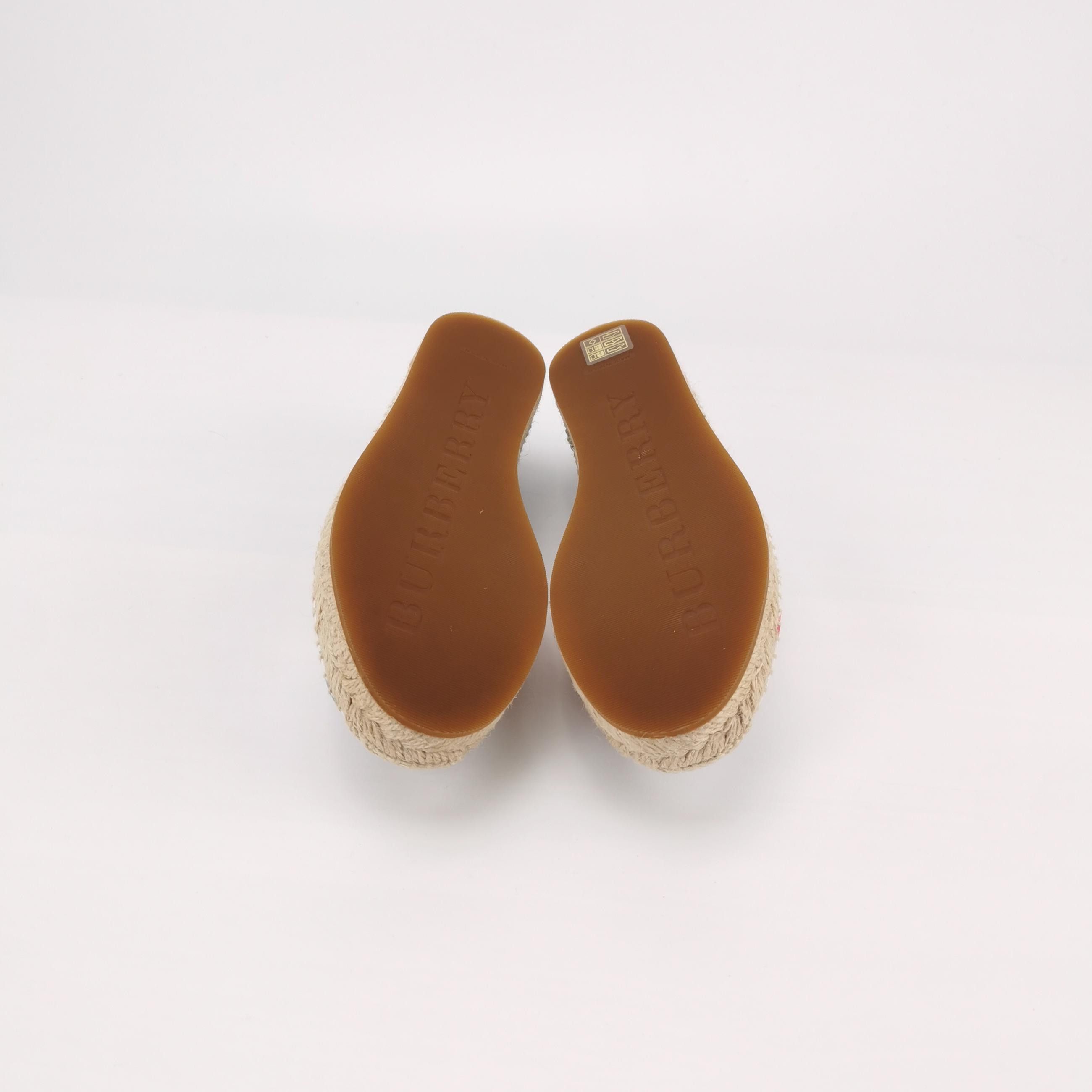Burberry Burberry Women 6 Lowtop Sneakers Size US 6 / IT 36 - 5 Thumbnail