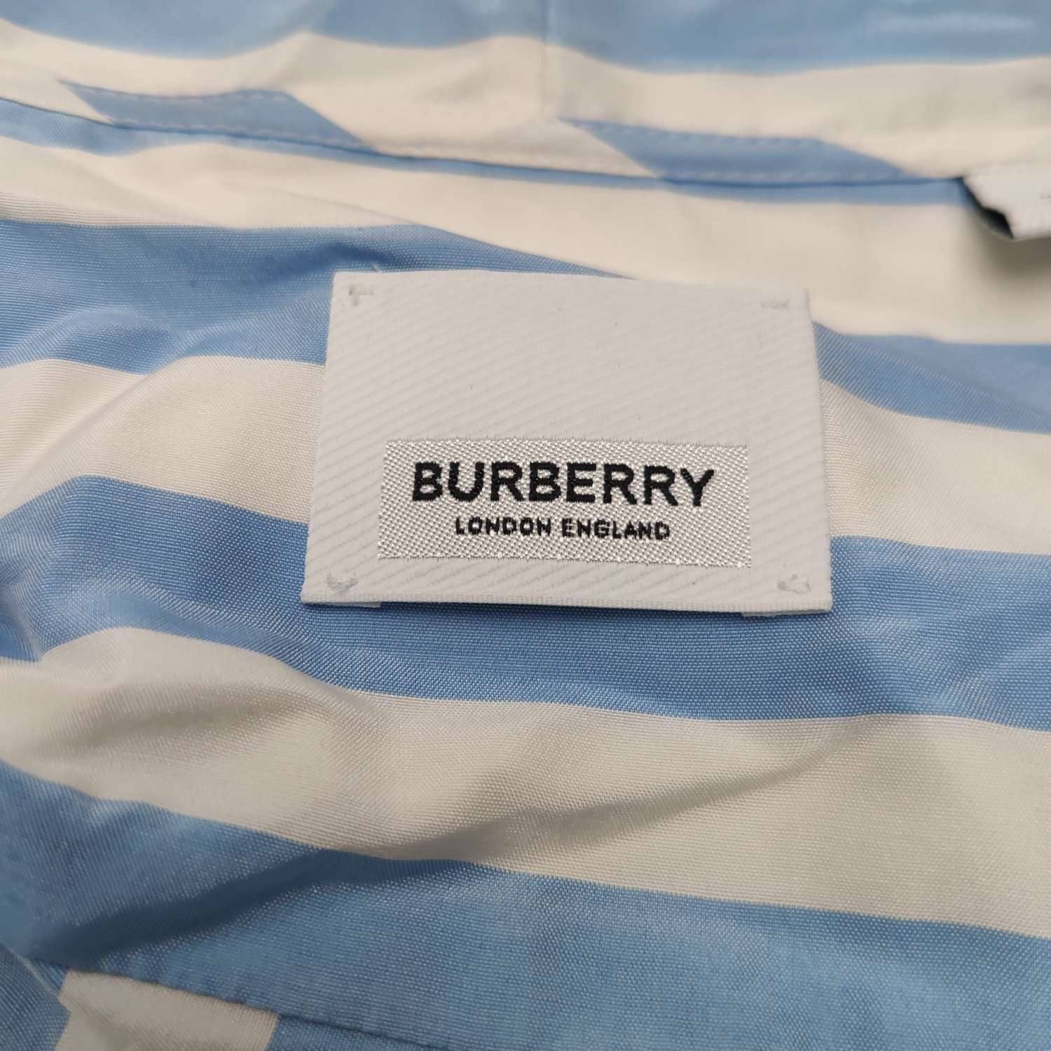 Burberry Burberry Women s Button Ups Size S / US 4 / IT 40 - 5 Thumbnail