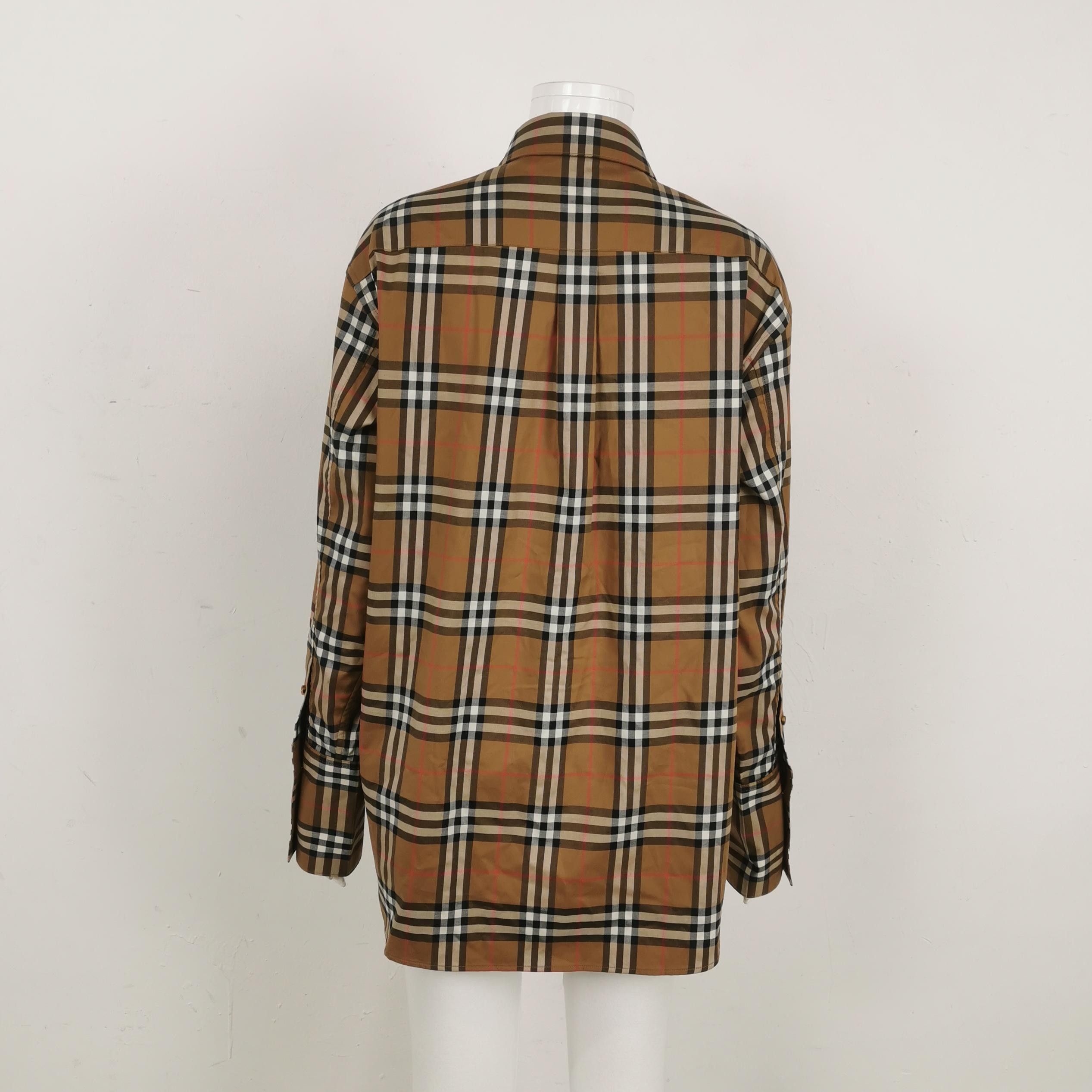 Burberry Burberry Women s Button Ups Size S / US 4 / IT 40 - 2 Thumbnail