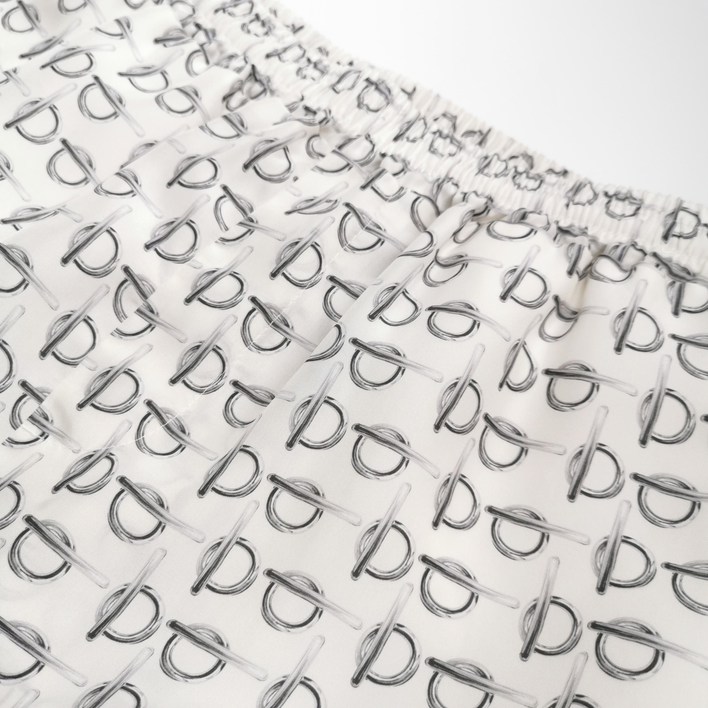 Burberry Burberry Women 26 Shorts Size 26" / US 2 / IT 38 - 3 Thumbnail