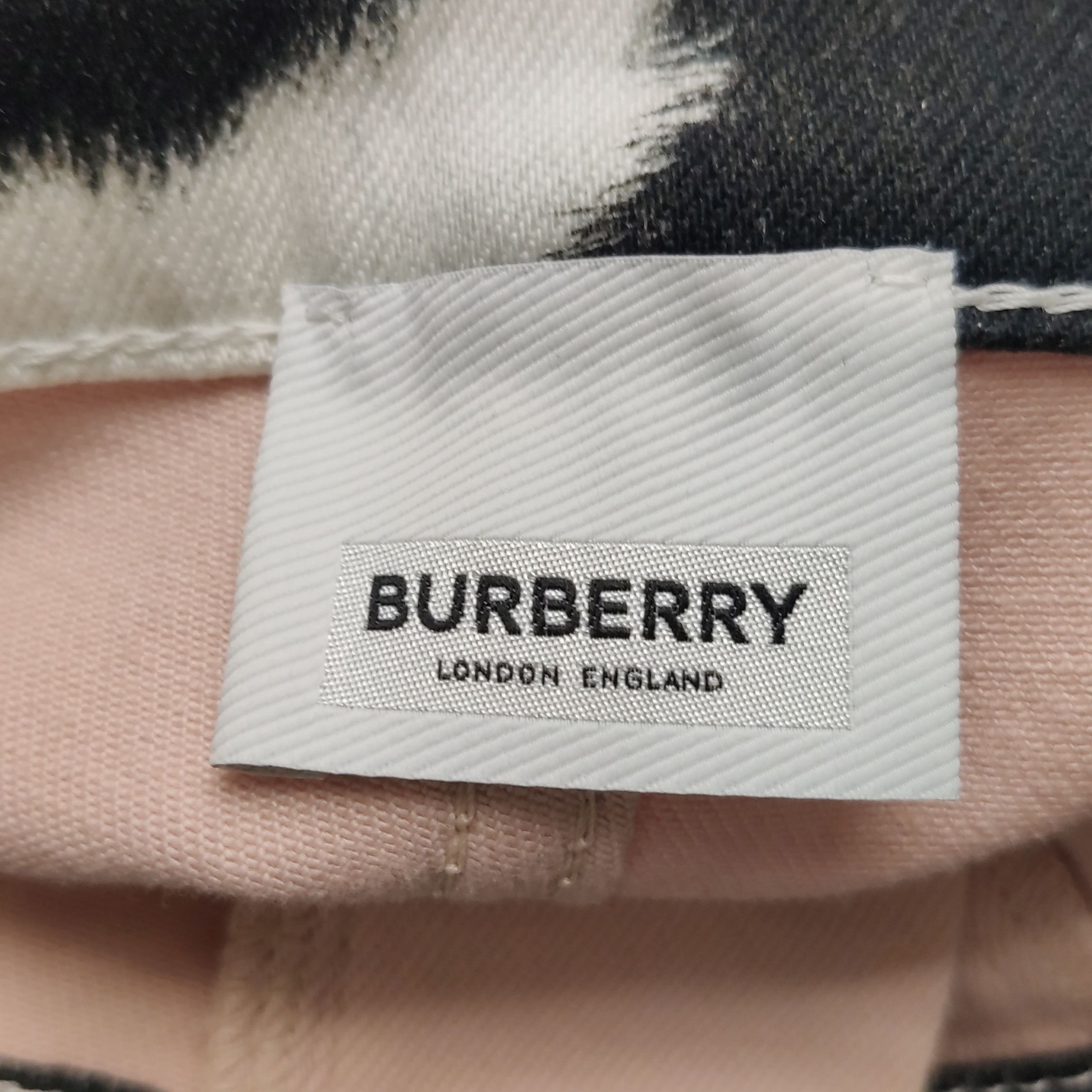 Burberry Burberry Women 26 Pants Size 26" / US 2 / IT 38 - 5 Thumbnail
