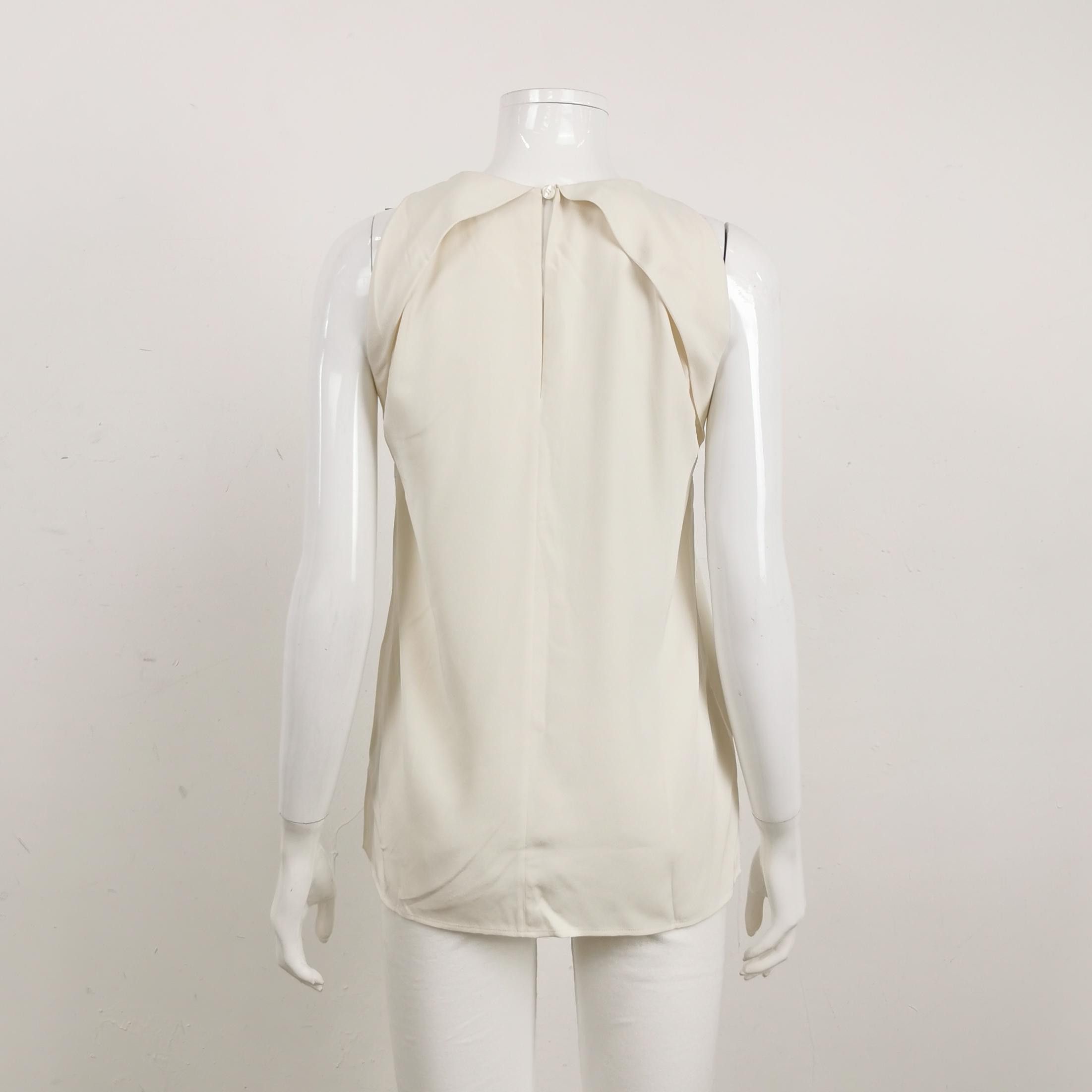 Burberry Burberry Women s Short Sleeve Shirts Size S / US 4 / IT 40 - 2 Thumbnail