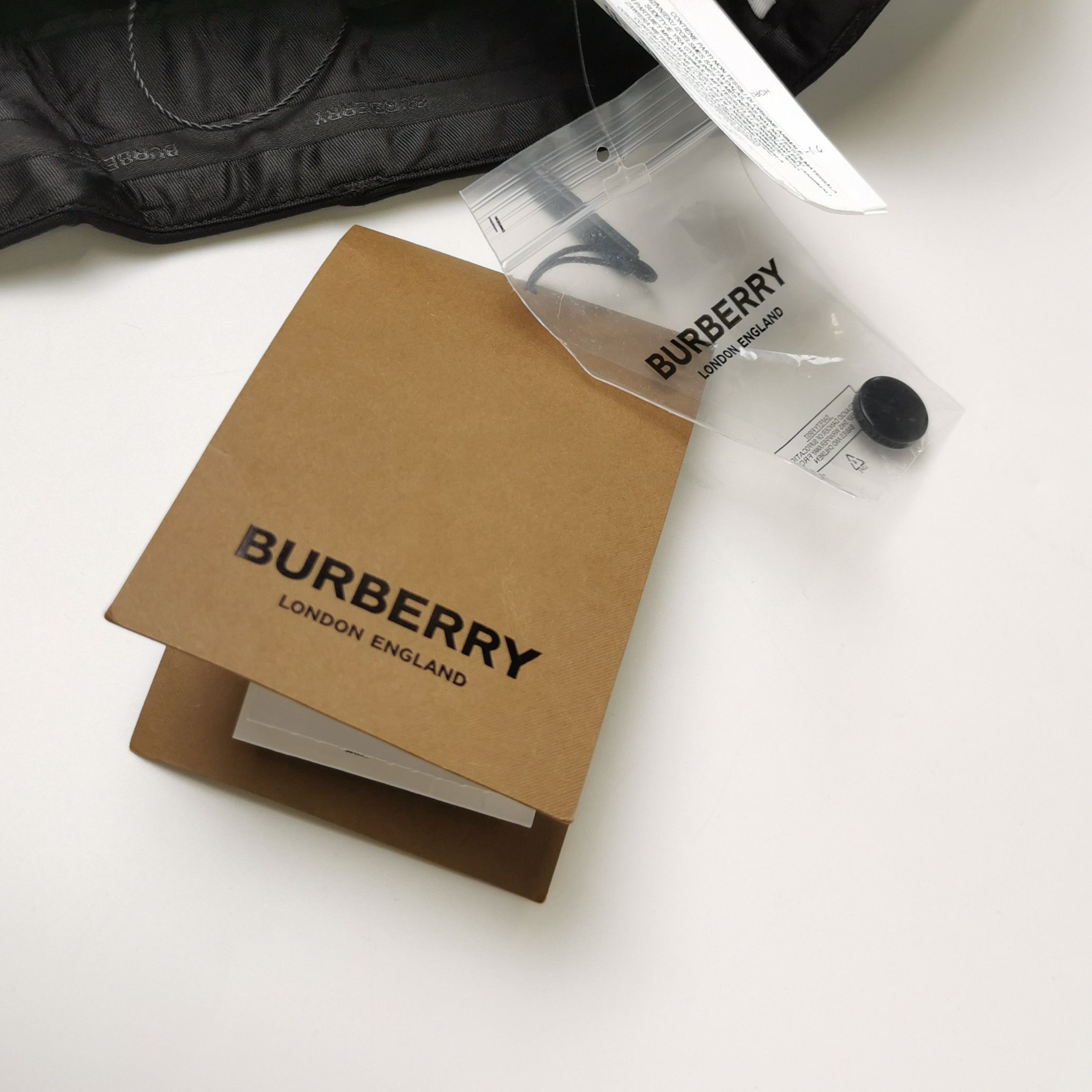 Burberry Burberry Women 26 Pants Size 26" / US 2 / IT 38 - 3 Thumbnail