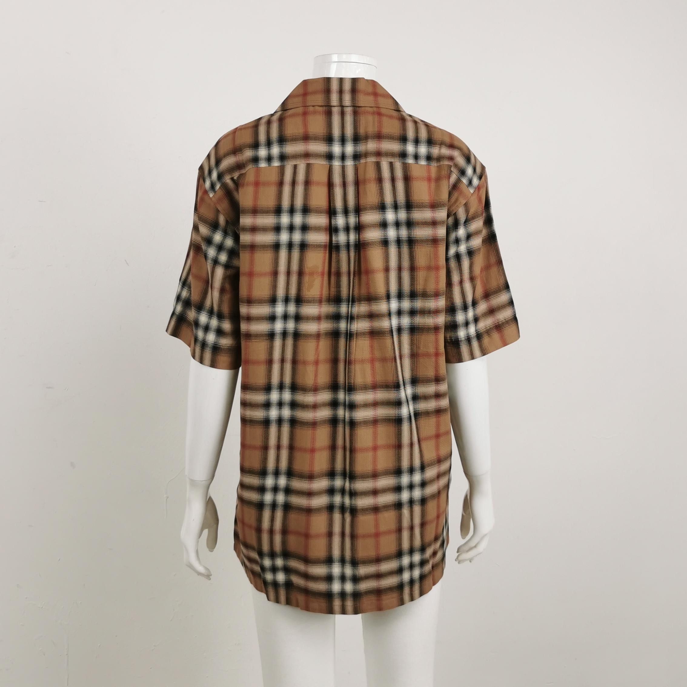 Burberry Burberry Women 2 Button Ups Size XS / US 0-2 / IT 36-38 - 2 Thumbnail