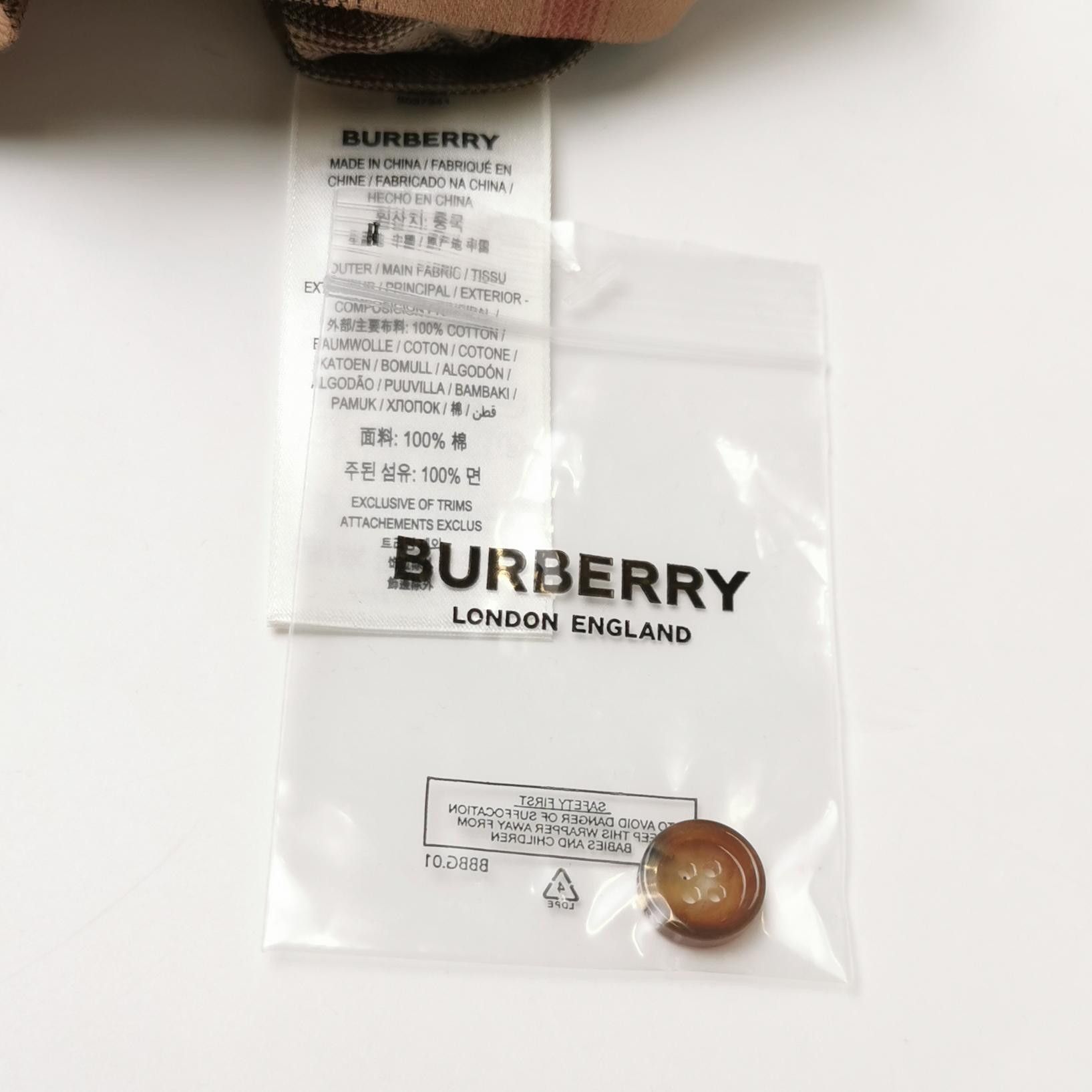 Burberry Burberry Women 2 Button Ups Size XS / US 0-2 / IT 36-38 - 5 Thumbnail