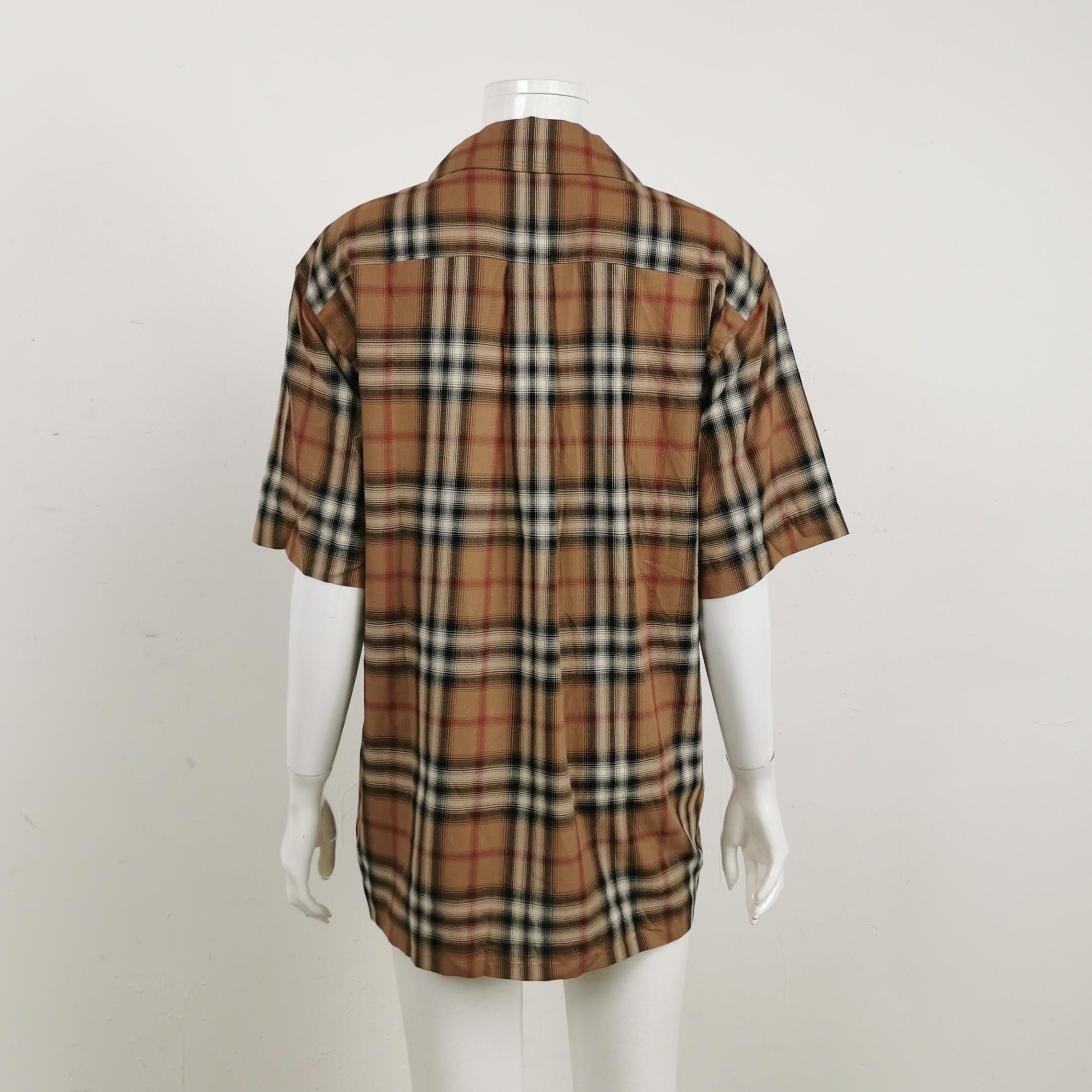 Burberry Burberry Women 2 Button Ups Size XS / US 0-2 / IT 36-38 - 2 Thumbnail
