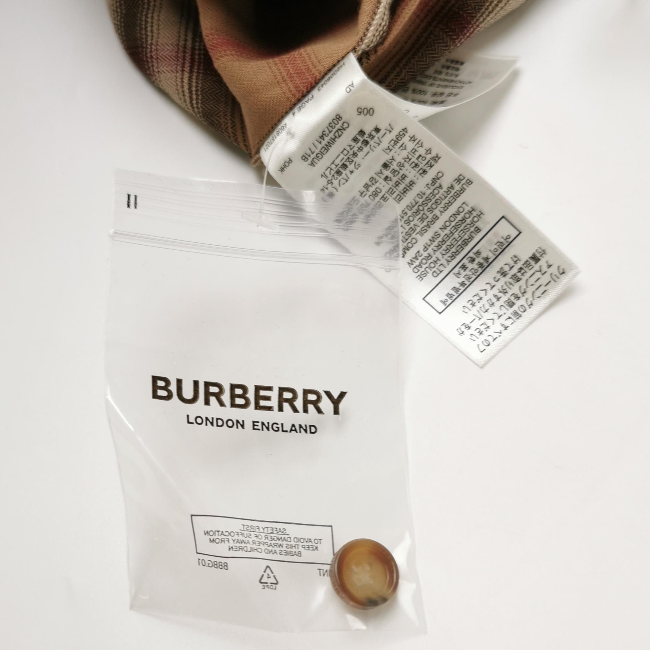 Burberry Burberry Women 2 Button Ups Size XS / US 0-2 / IT 36-38 - 5 Thumbnail