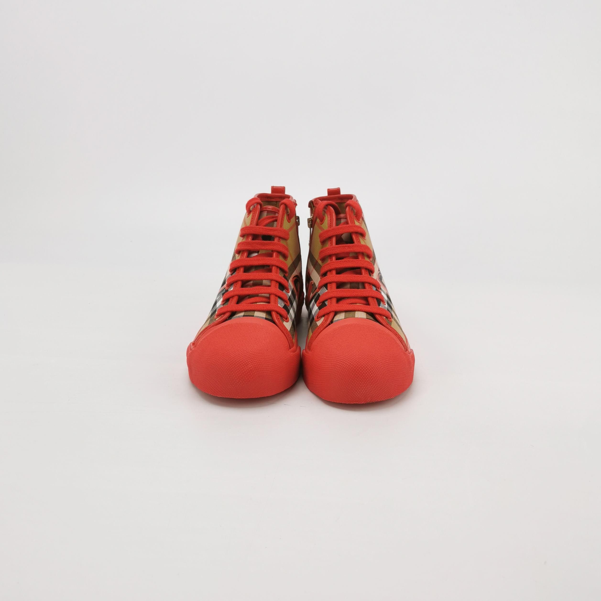 Burberry Burberry Women it_34 Lowtop Sneakers Size US 4 / IT 34 - 3 Thumbnail