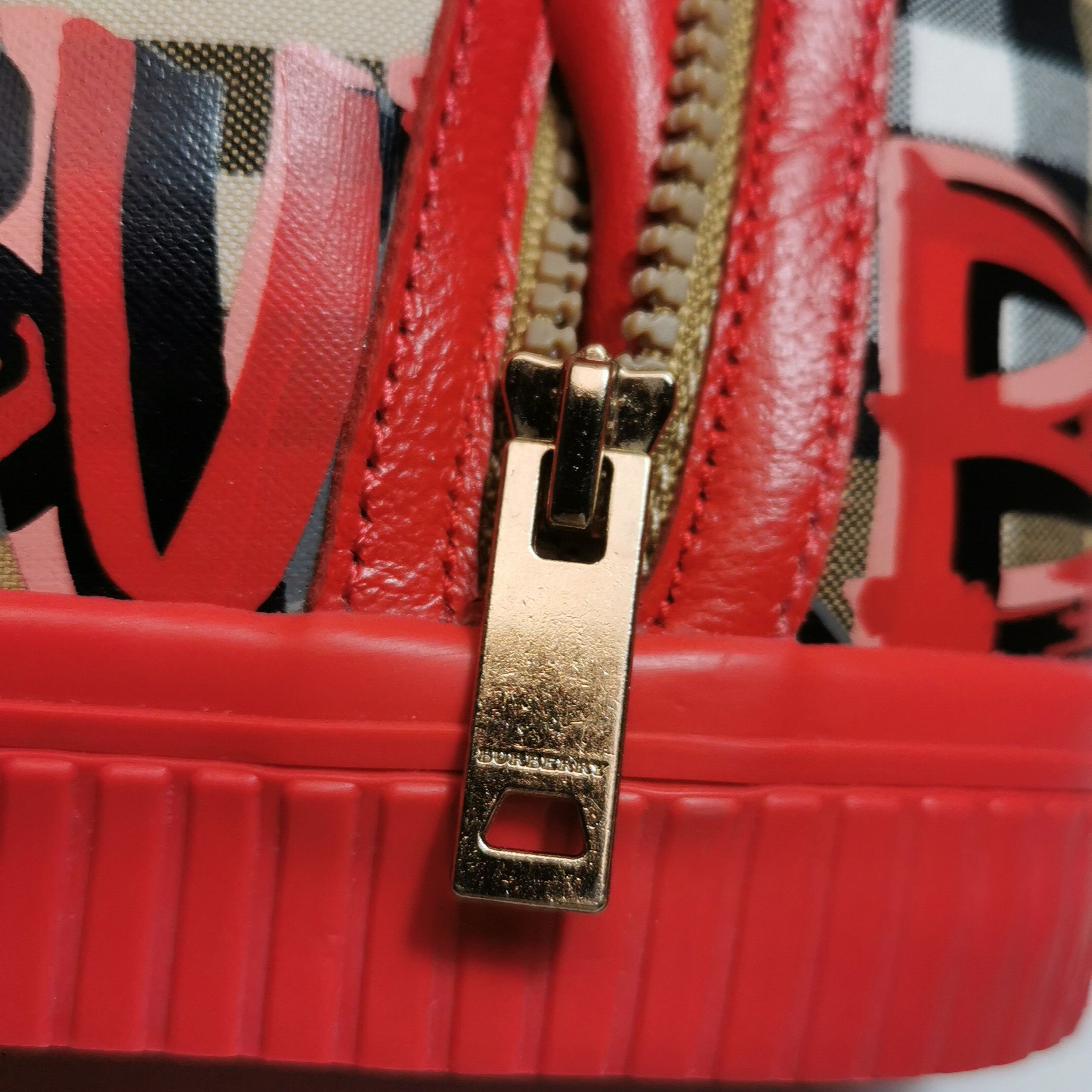 Burberry Burberry Women it_34 Lowtop Sneakers Size US 4 / IT 34 - 11 Thumbnail