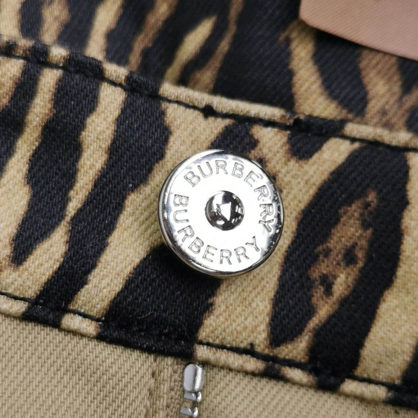 Burberry Burberry Women 25 Pants Size 25" / US 0 / IT 36 - 3 Thumbnail