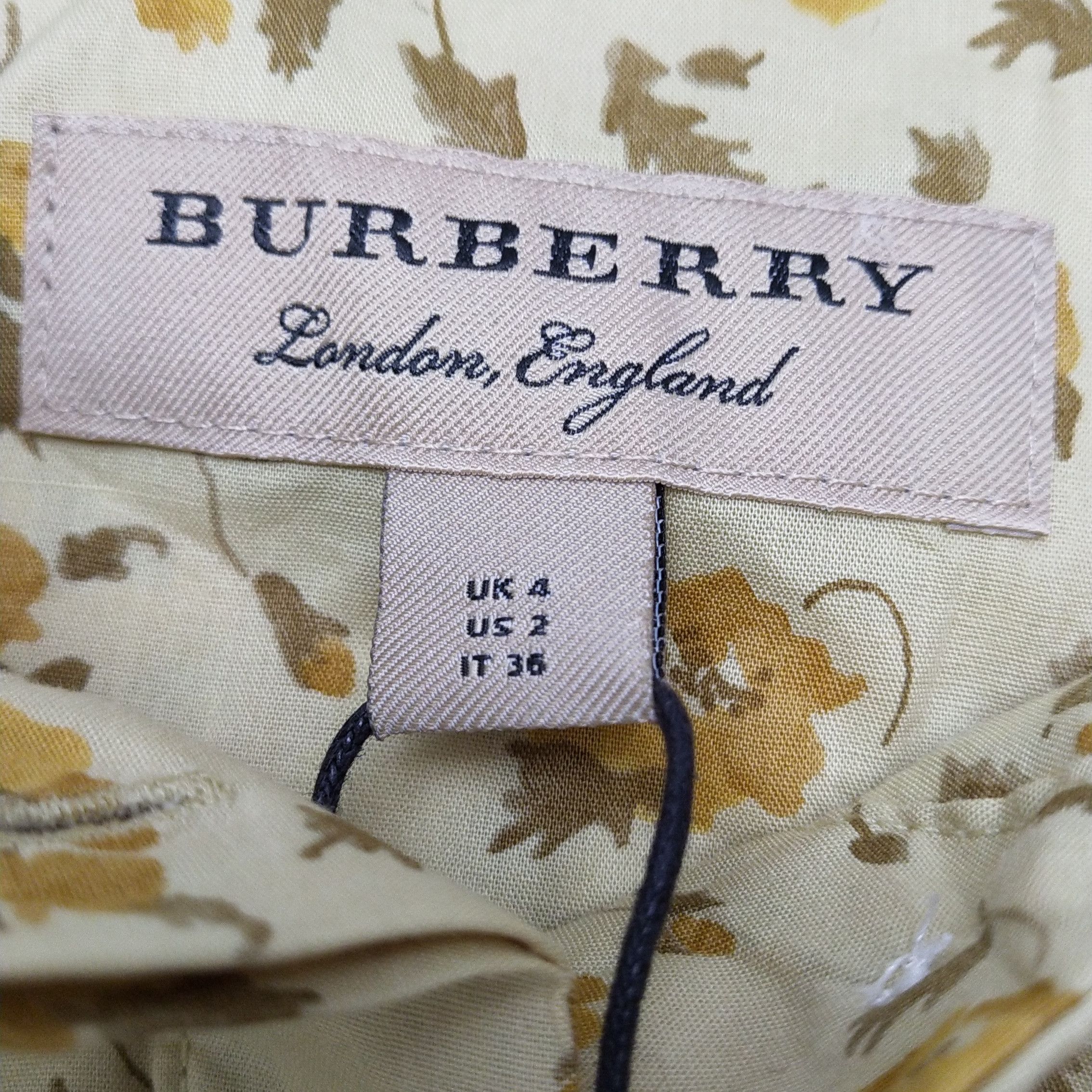 Burberry Burberry Women 2 Button Ups Size XS / US 0-2 / IT 36-38 - 6 Thumbnail