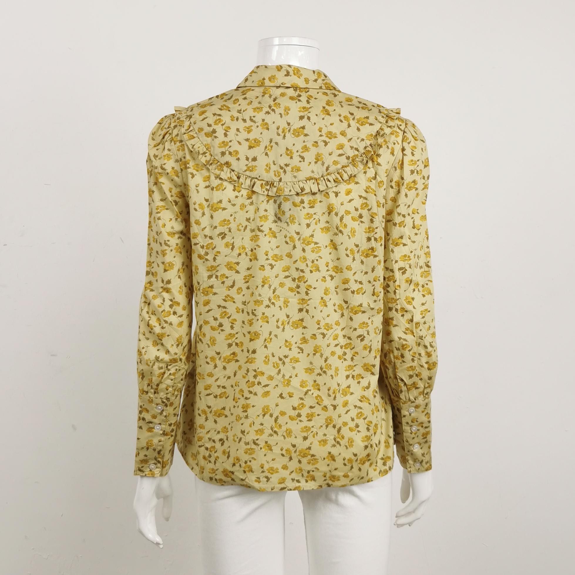 Burberry Burberry Women 2 Button Ups Size XS / US 0-2 / IT 36-38 - 2 Thumbnail