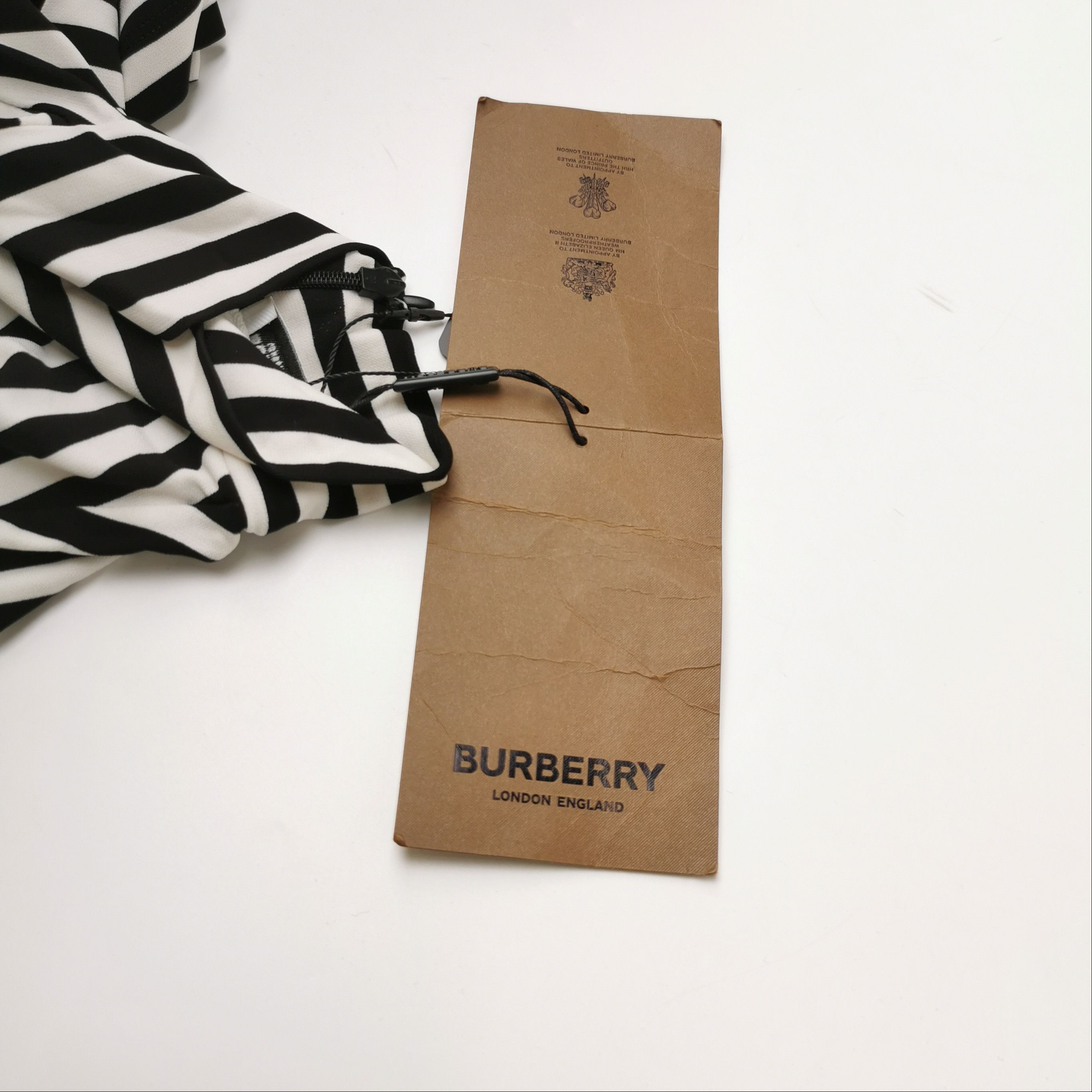 Burberry Burberry Women s Short Sleeve Shirts Size S / US 4 / IT 40 - 3 Thumbnail