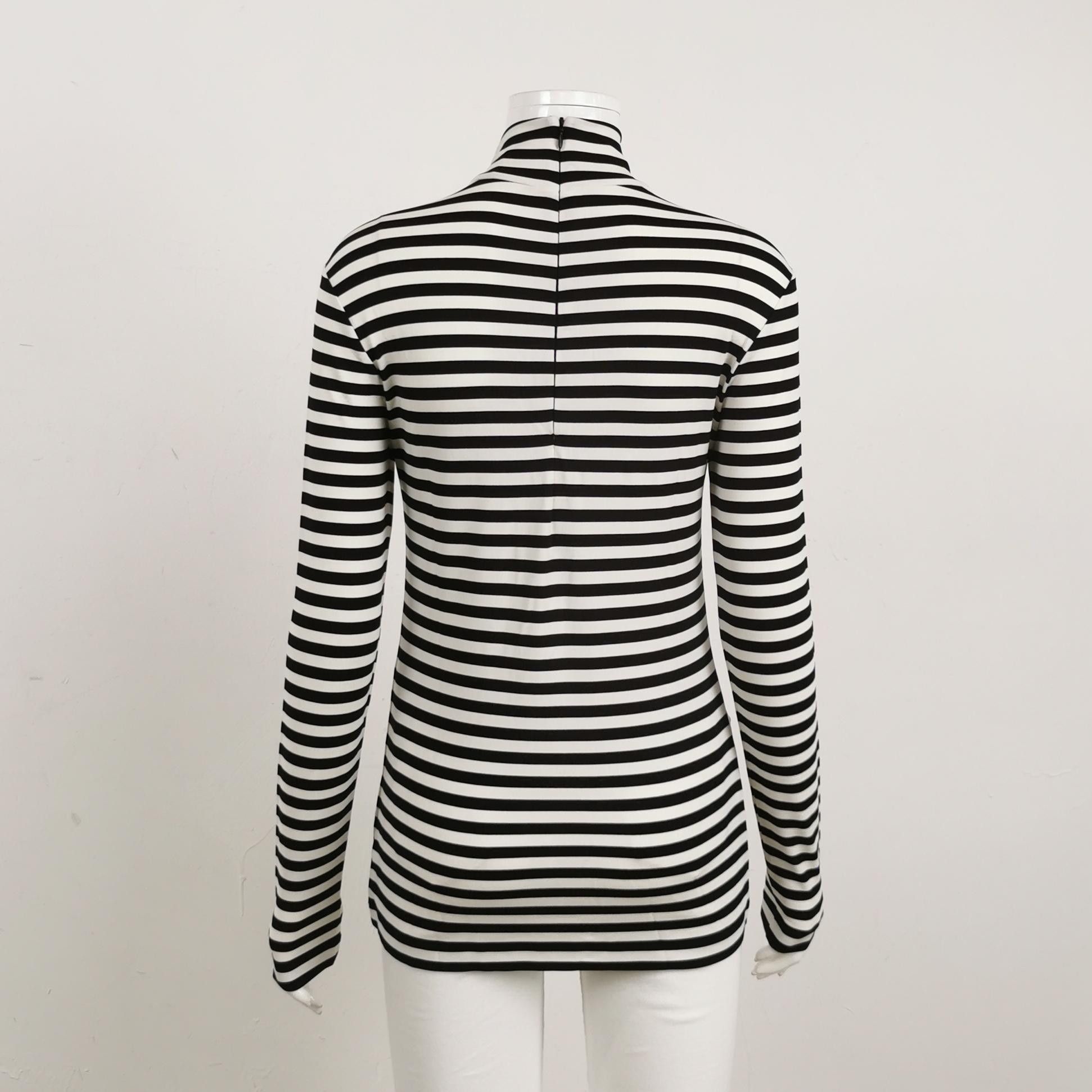 Burberry Burberry Women s Short Sleeve Shirts Size S / US 4 / IT 40 - 2 Thumbnail