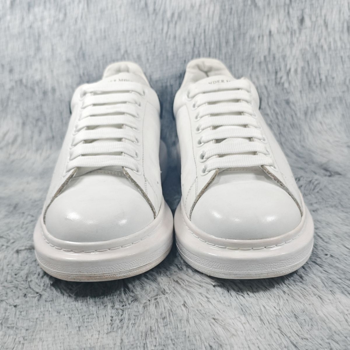 Alexander McQueen Alexander McQueen Oversized White Leather Sneakers 43 Size US 10 / EU 43 - 2 Thumbnail