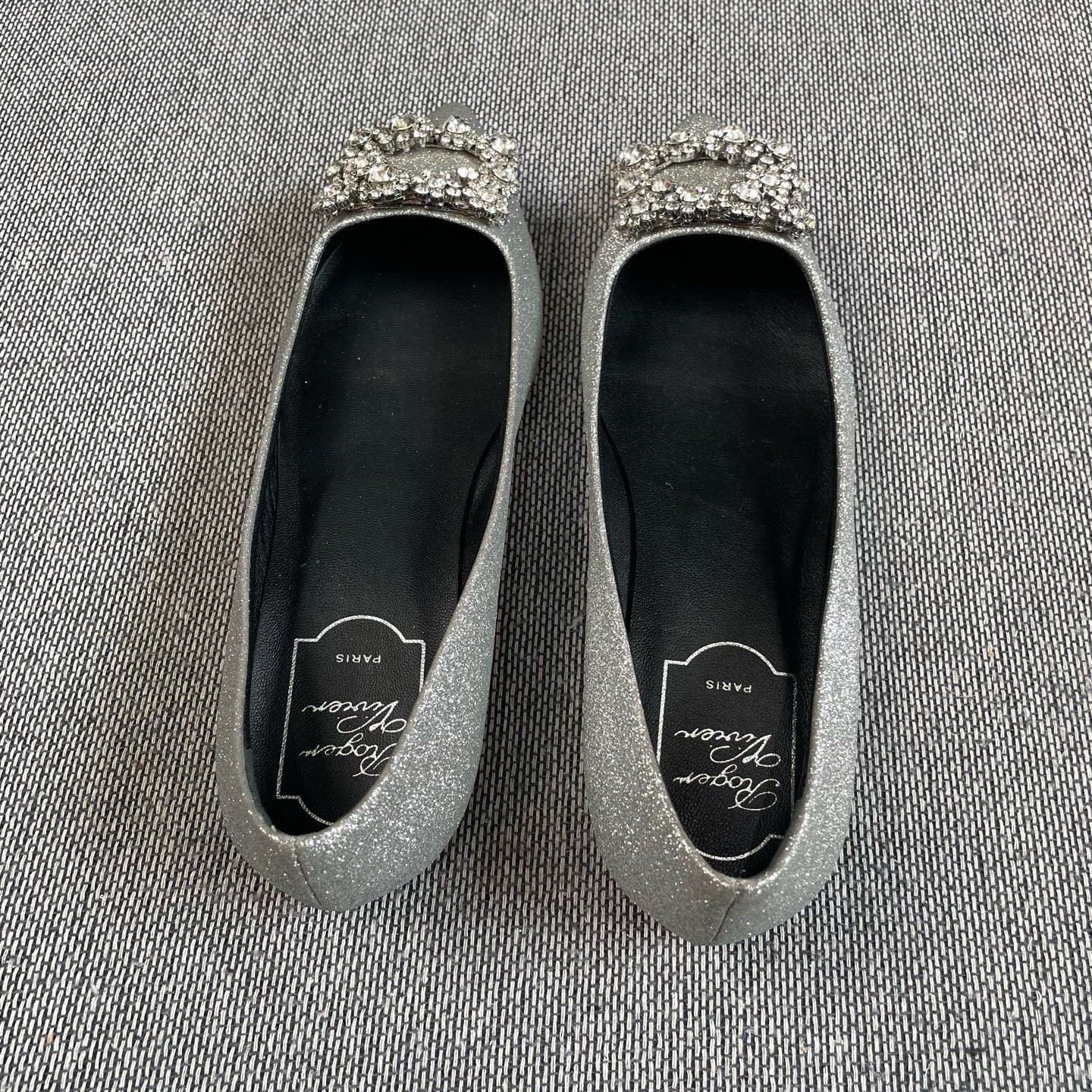 Roger Vivier Roger Vivier Crystal Buckle Glitter Flats 37 Size US 7 / IT 37 - 3 Thumbnail