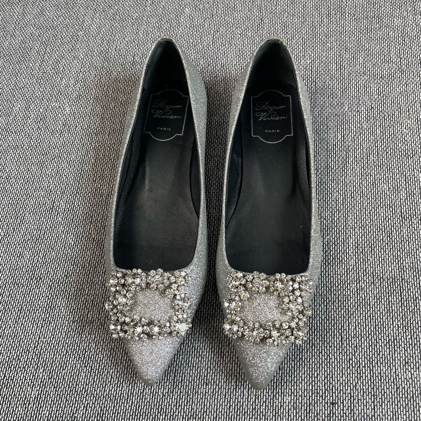 Roger Vivier Roger Vivier Crystal Buckle Glitter Flats 37 Size US 7 / IT 37 - 2 Thumbnail