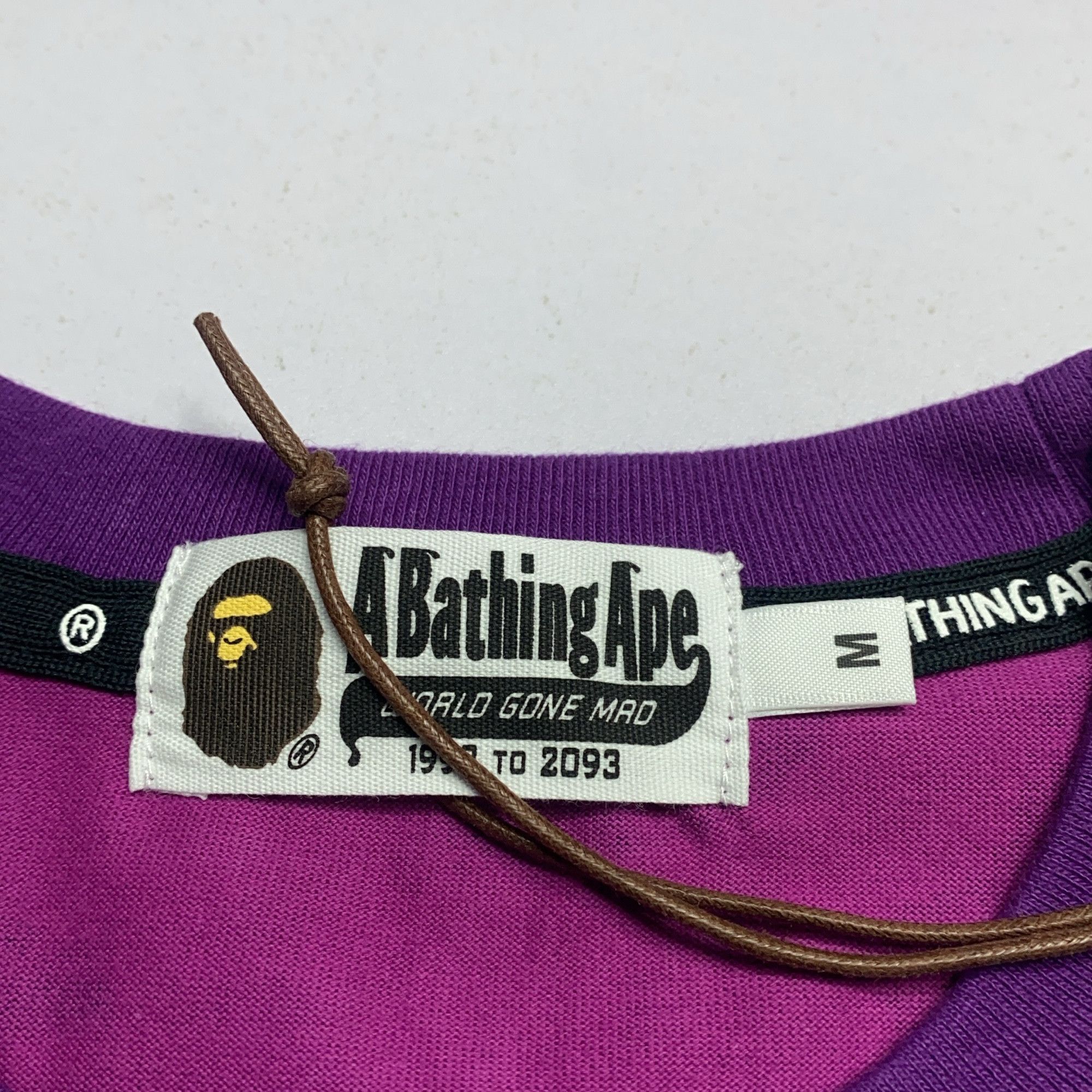 Bape A Bathing Ape Color Camo Shark T-Shirt Size M Size US M / EU 48-50 / 2 - 3 Thumbnail