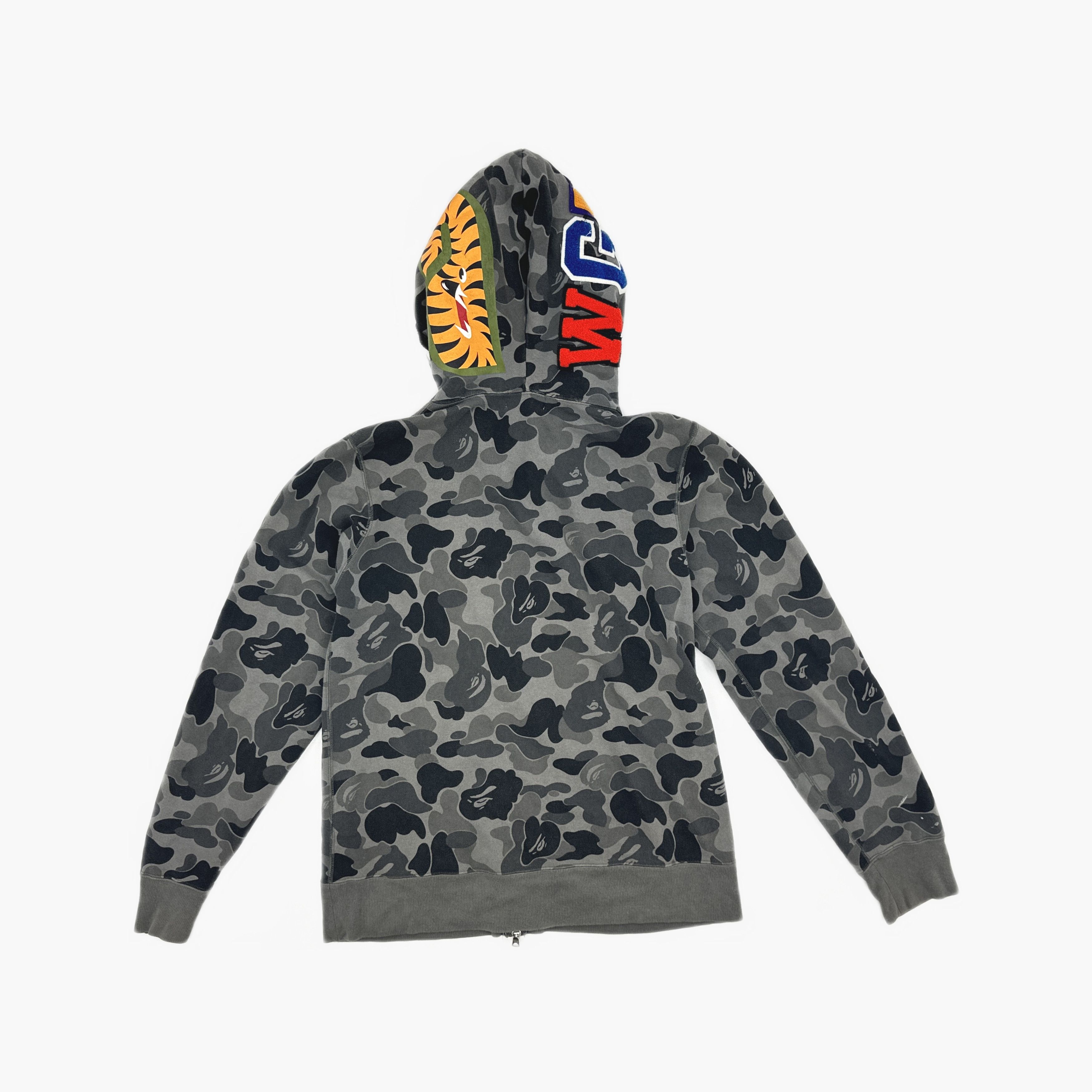 Bape A BATHING APE Camo Shark Full Zip Hoodie Size L Size US L / EU 52-54 / 3 - 2 Thumbnail