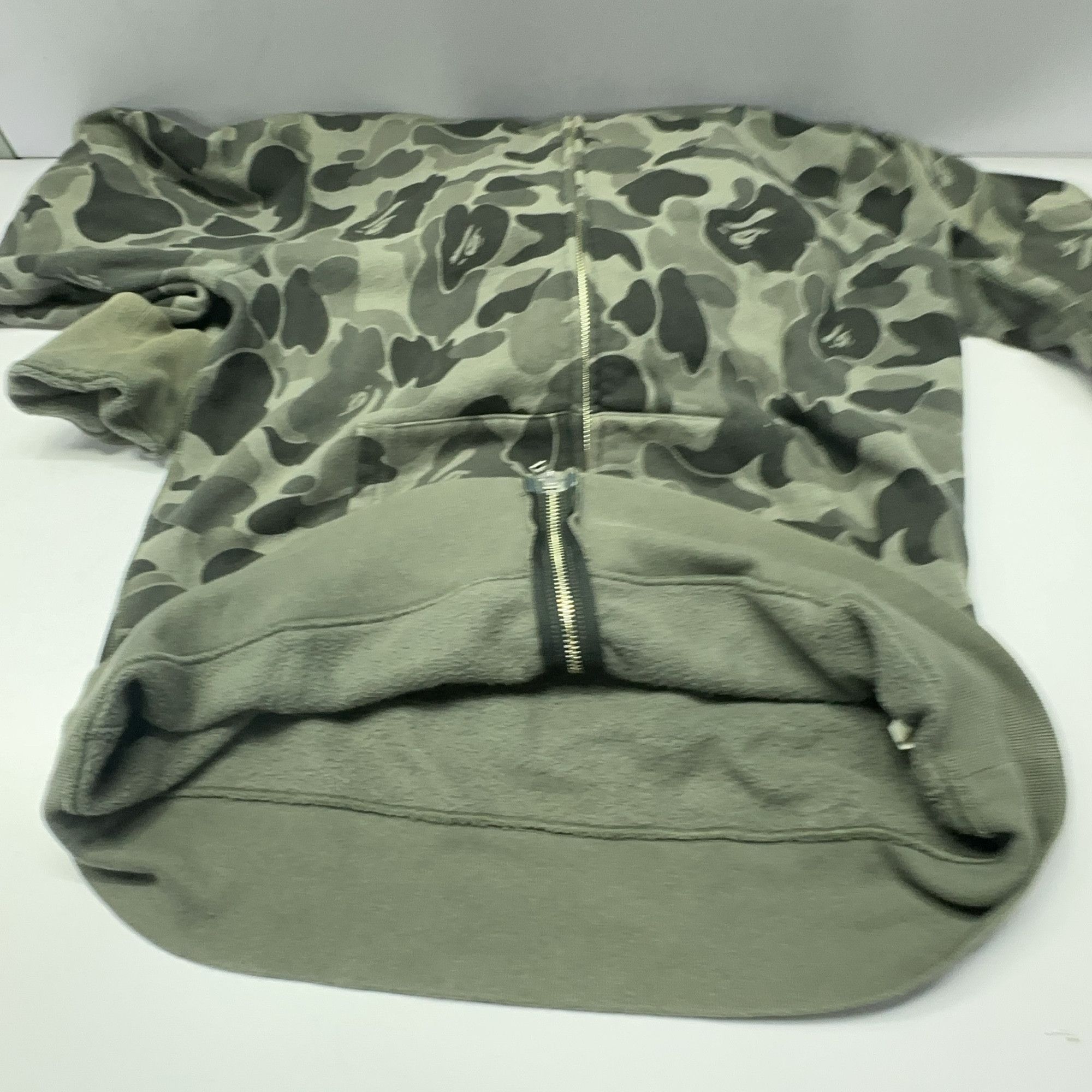 Bape A BATHING APE Camo Shark Full Zip Hoodie Size L Size US L / EU 52-54 / 3 - 12 Thumbnail