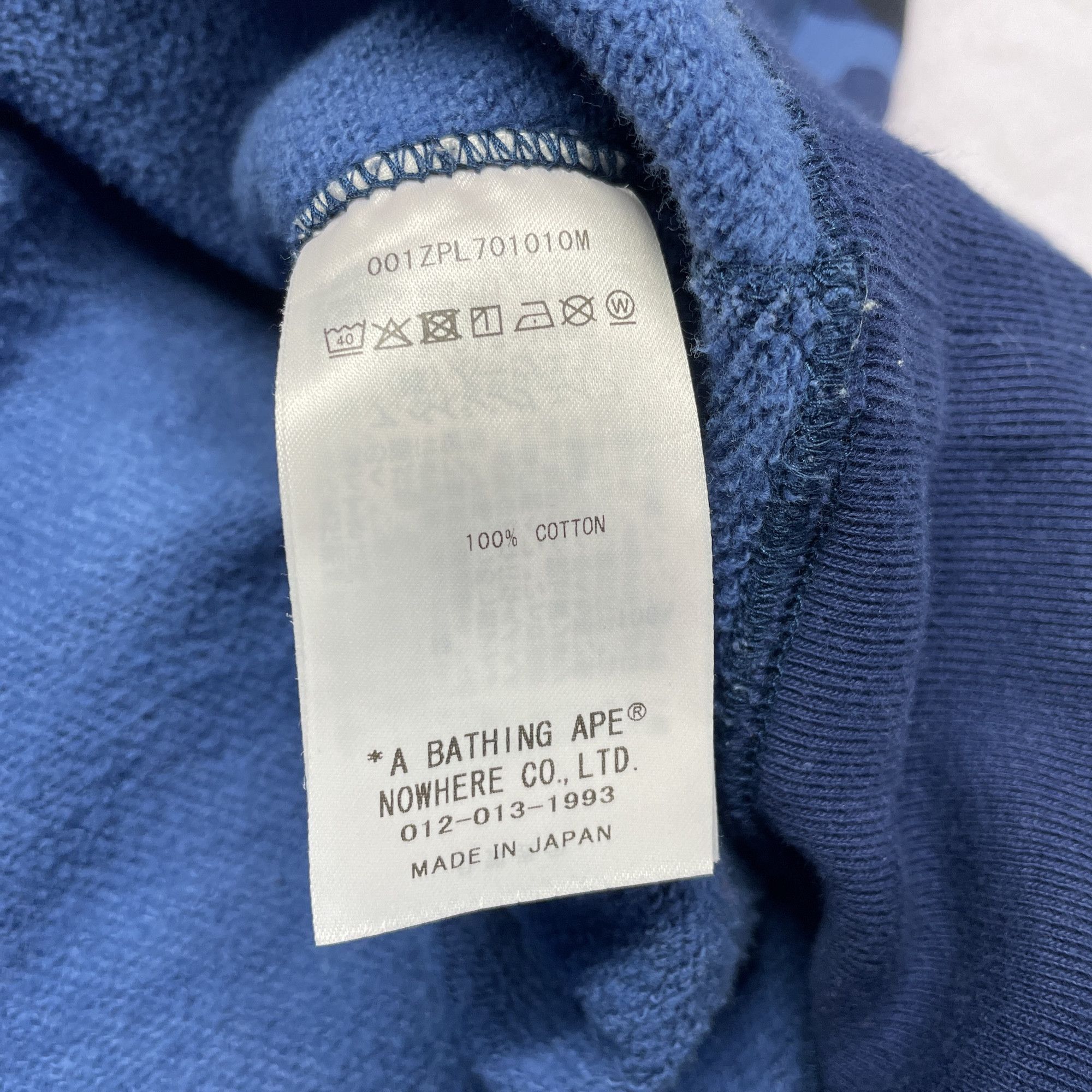 Bape A BATHING APE Blue Camo Shark Hoodie Size L Size US L / EU 52-54 / 3 - 4 Thumbnail