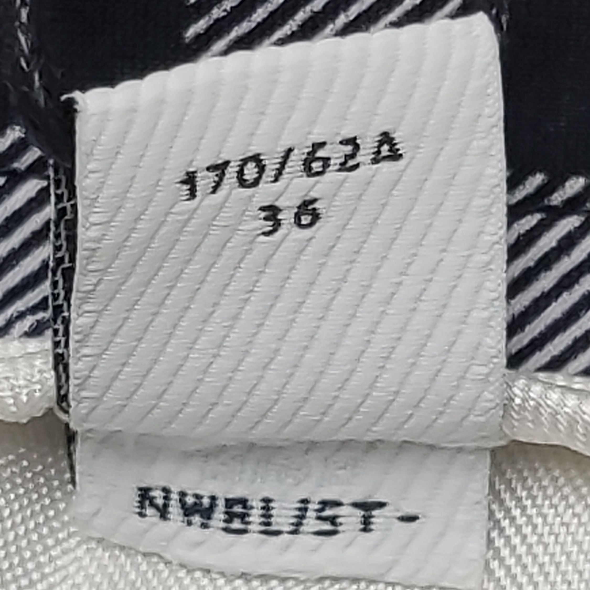 Burberry Burberry Women 26 Pants Size 26" / US 2 / IT 38 - 6 Thumbnail