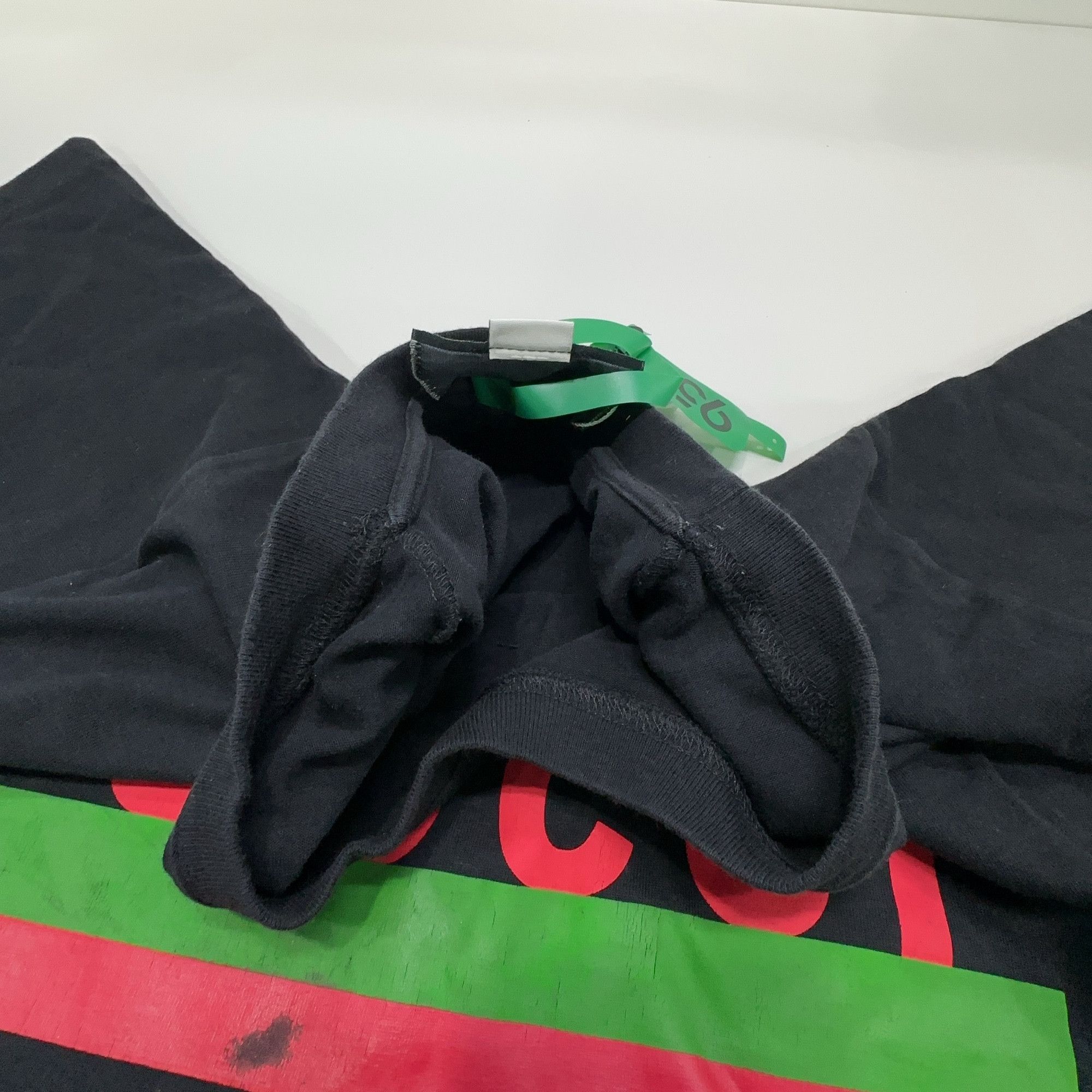 Gucci Gucci Original Logo T-Shirt Size L Size US L / EU 52-54 / 3 - 6 Thumbnail