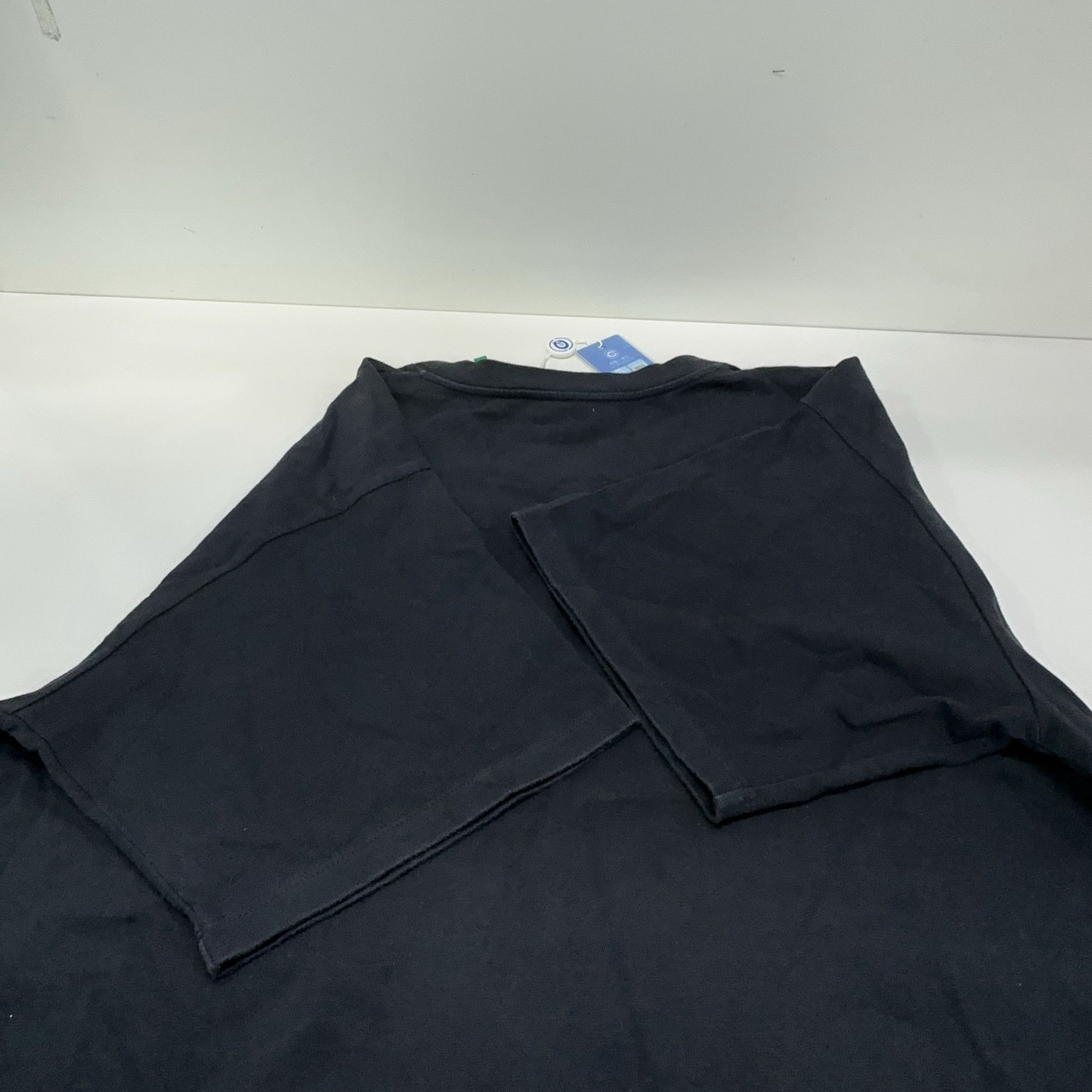 Gucci Gucci Original Logo T-Shirt Size L Size US L / EU 52-54 / 3 - 12 Thumbnail