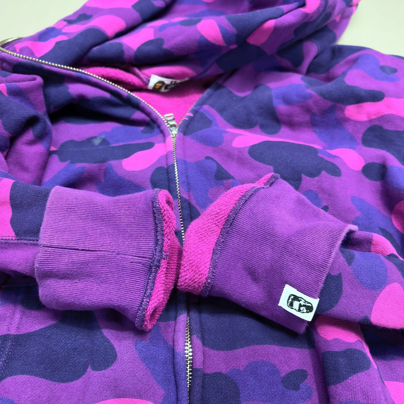 Bape A BATHING APE Purple Camo Shark Hoodie Size L Size US L / EU 52-54 / 3 - 9 Thumbnail