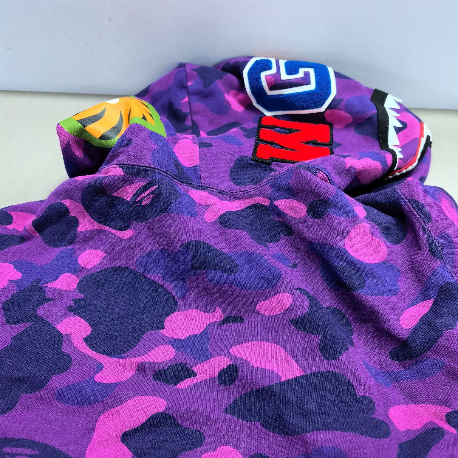 Bape A BATHING APE Purple Camo Shark Hoodie Size L Size US L / EU 52-54 / 3 - 5 Thumbnail