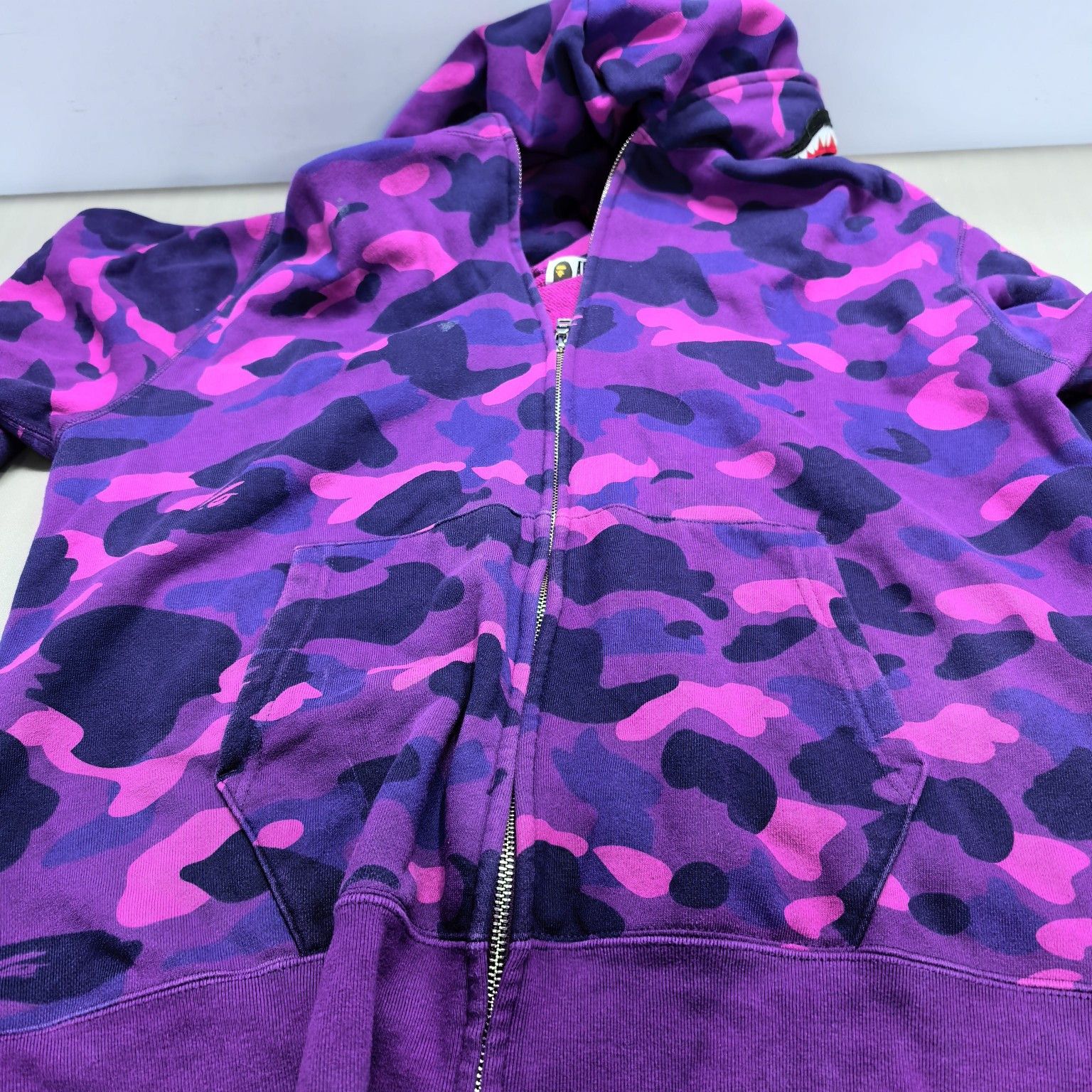 Bape A BATHING APE Purple Camo Shark Hoodie Size L Size US L / EU 52-54 / 3 - 10 Thumbnail