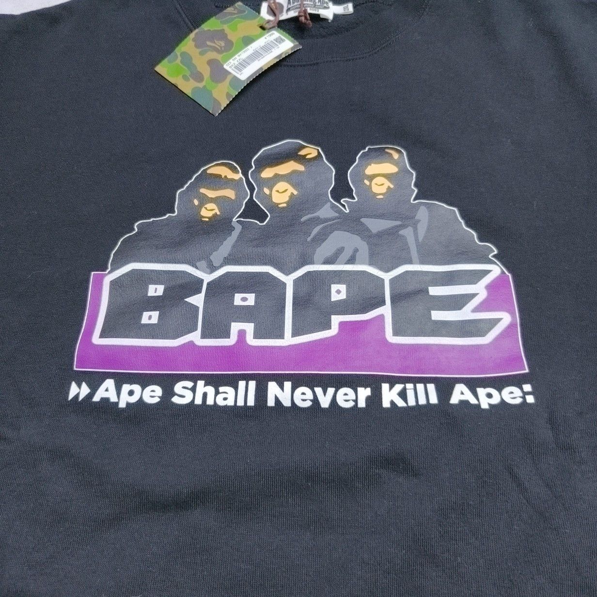 Bape A BATHING APE Graphic Crewneck Sweatshirt Size XXL Size US XXL / EU 58 / 5 - 5 Thumbnail