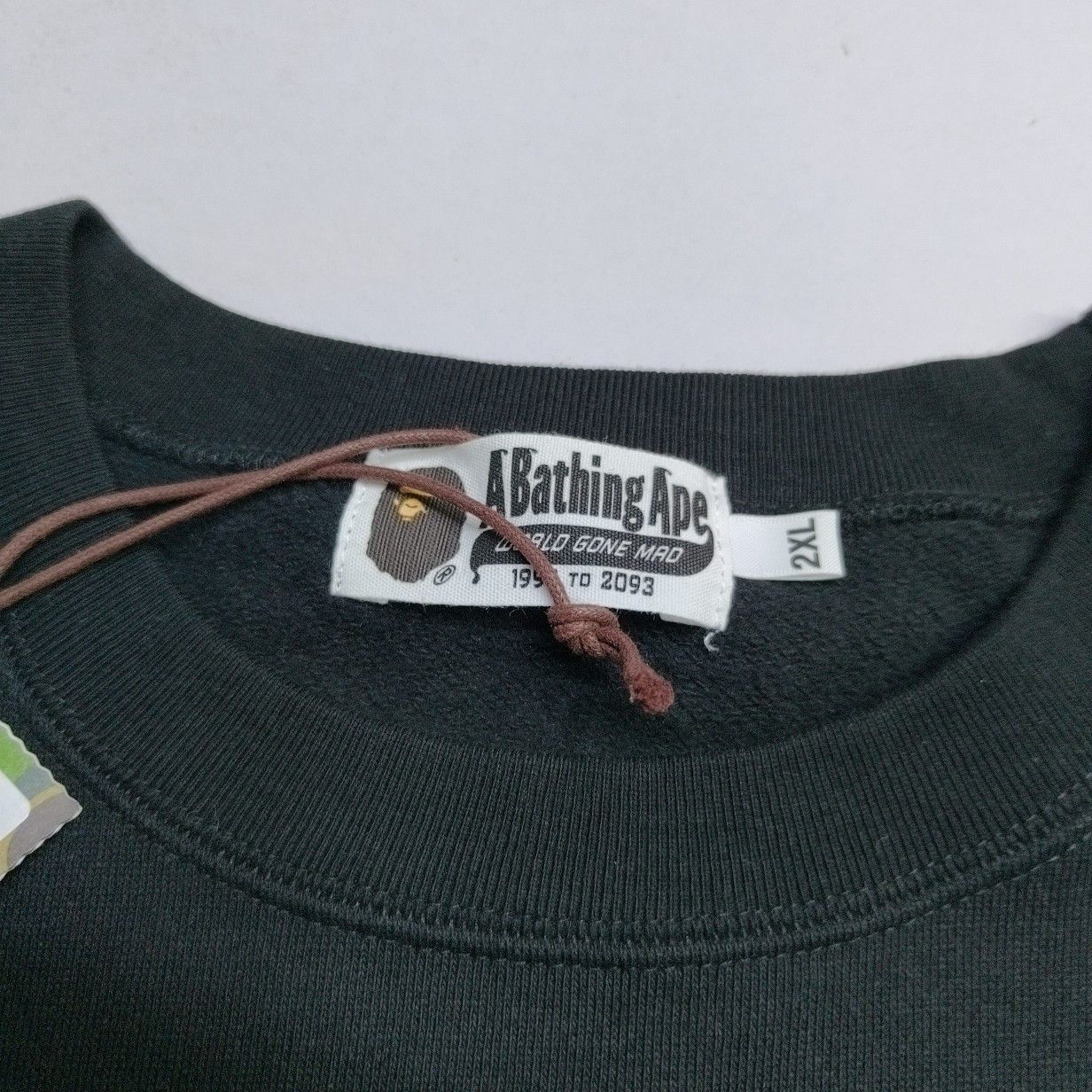 Bape A BATHING APE Graphic Crewneck Sweatshirt Size XXL Size US XXL / EU 58 / 5 - 3 Thumbnail