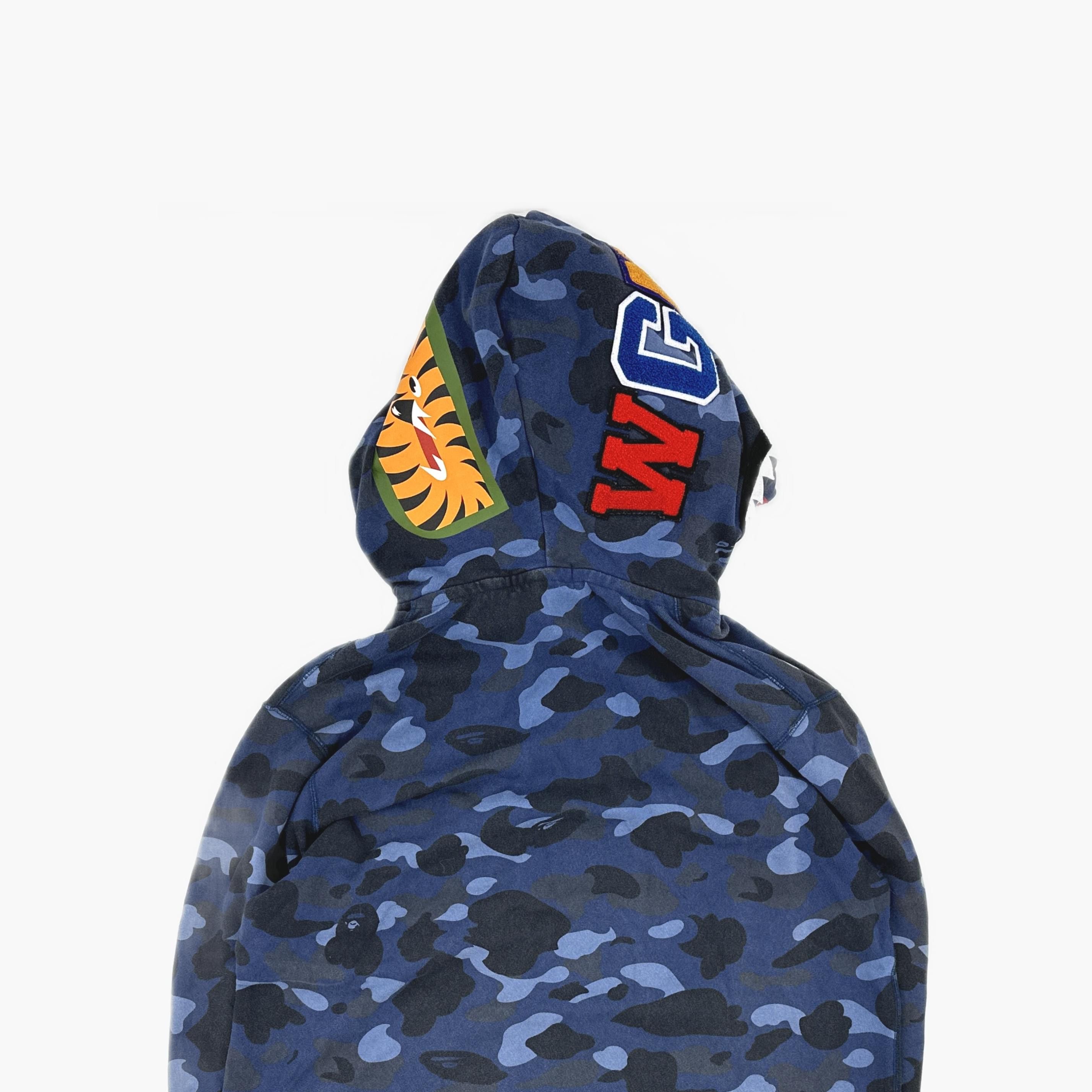 Bape A Bathing Ape Blue Camo Shark Full-Zip Hoodie Size XXL Size US XXL / EU 58 / 5 - 3 Thumbnail
