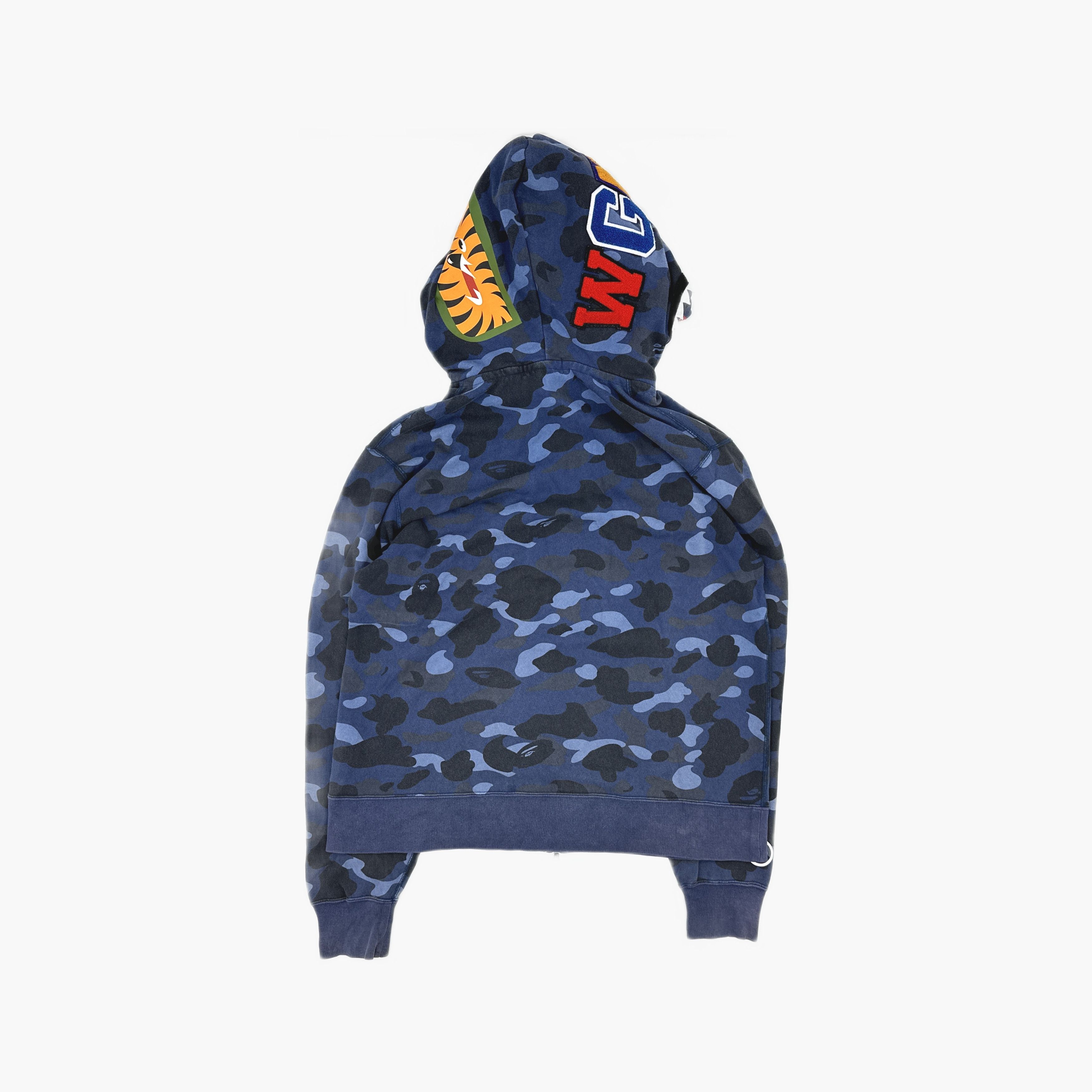 Bape A Bathing Ape Blue Camo Shark Full-Zip Hoodie Size XXL Size US XXL / EU 58 / 5 - 2 Thumbnail