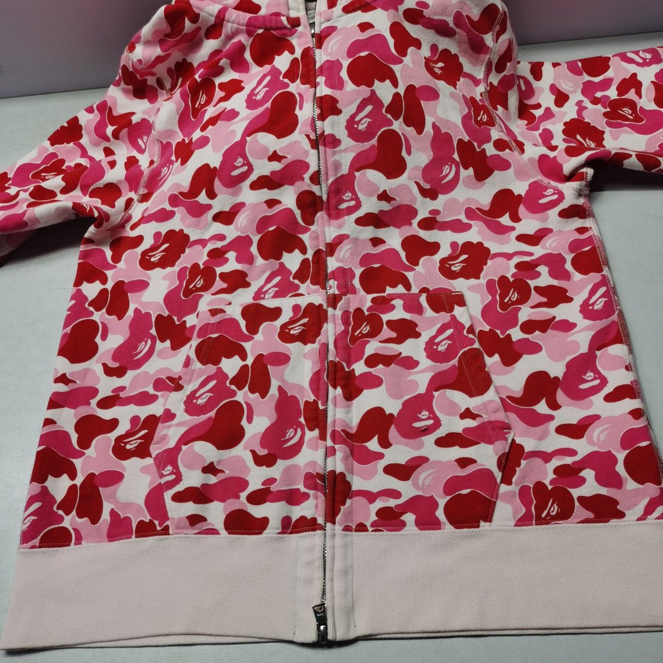 Bape A Bathing Ape Pink Camo Shark Hoodie Size M Size US M / EU 48-50 / 2 - 16 Thumbnail